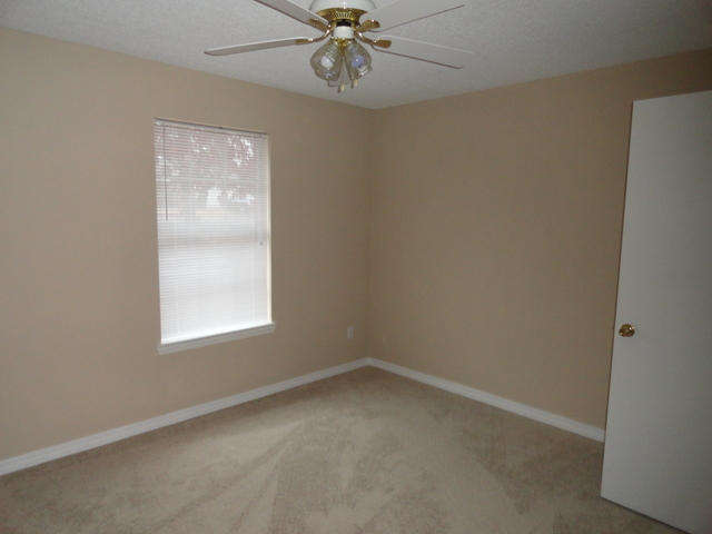 COUNTRYVIEW ESTATES 4TH ADDN - Residential