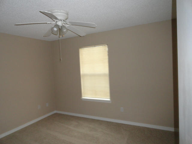 COUNTRYVIEW ESTATES 4TH ADDN - Residential