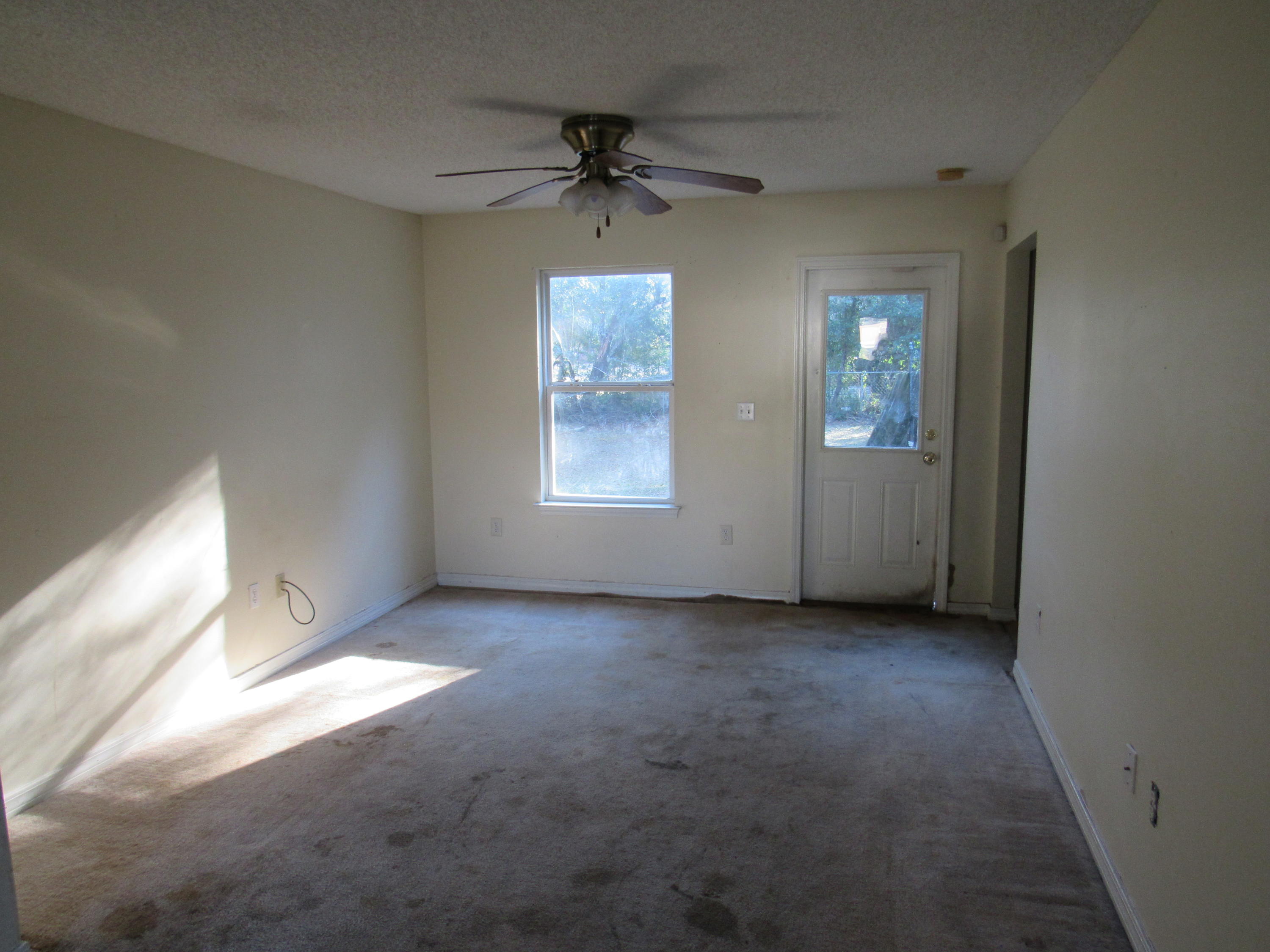 CRESTVIEW - Residential