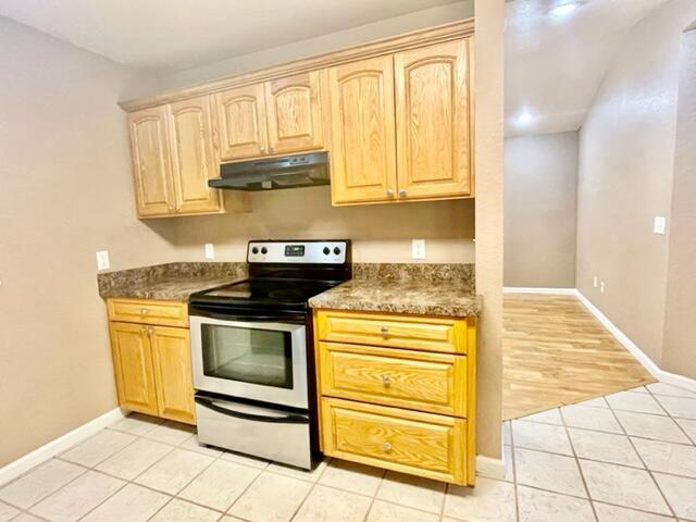 MORRIS ADDN TO CRESTVIEW - Residential