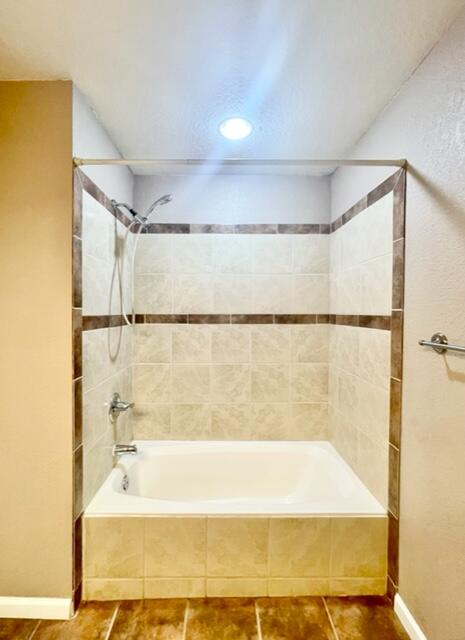 MORRIS ADDN TO CRESTVIEW - Residential