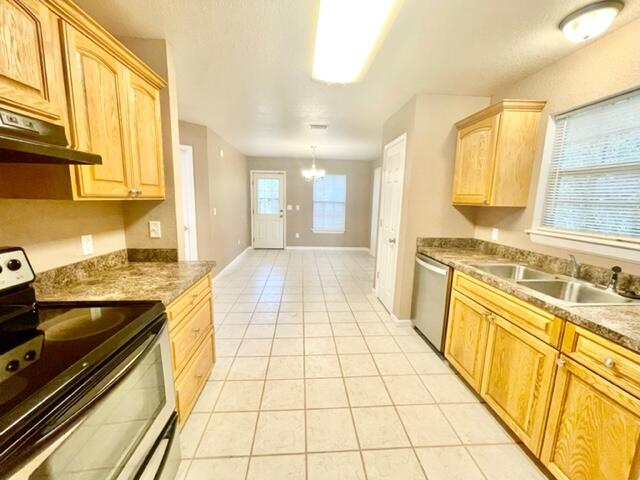 MORRIS ADDN TO CRESTVIEW - Residential