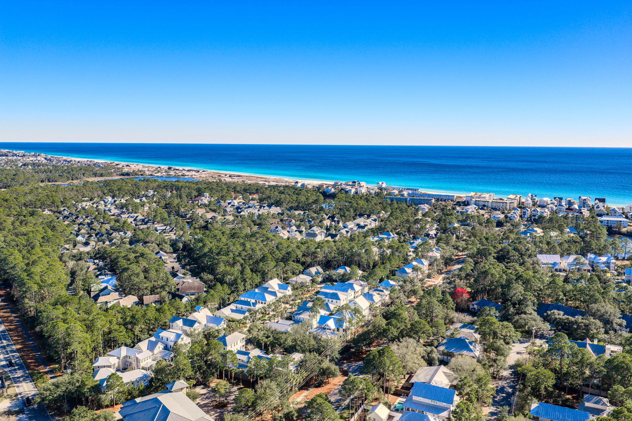 COTTAGES AT EASTERN LAKE - Residential