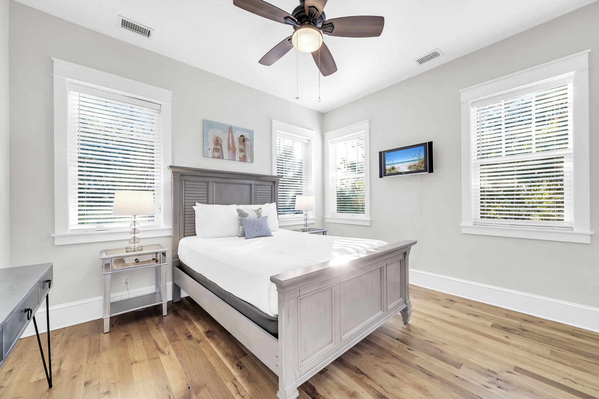 COTTAGES AT EASTERN LAKE - Residential