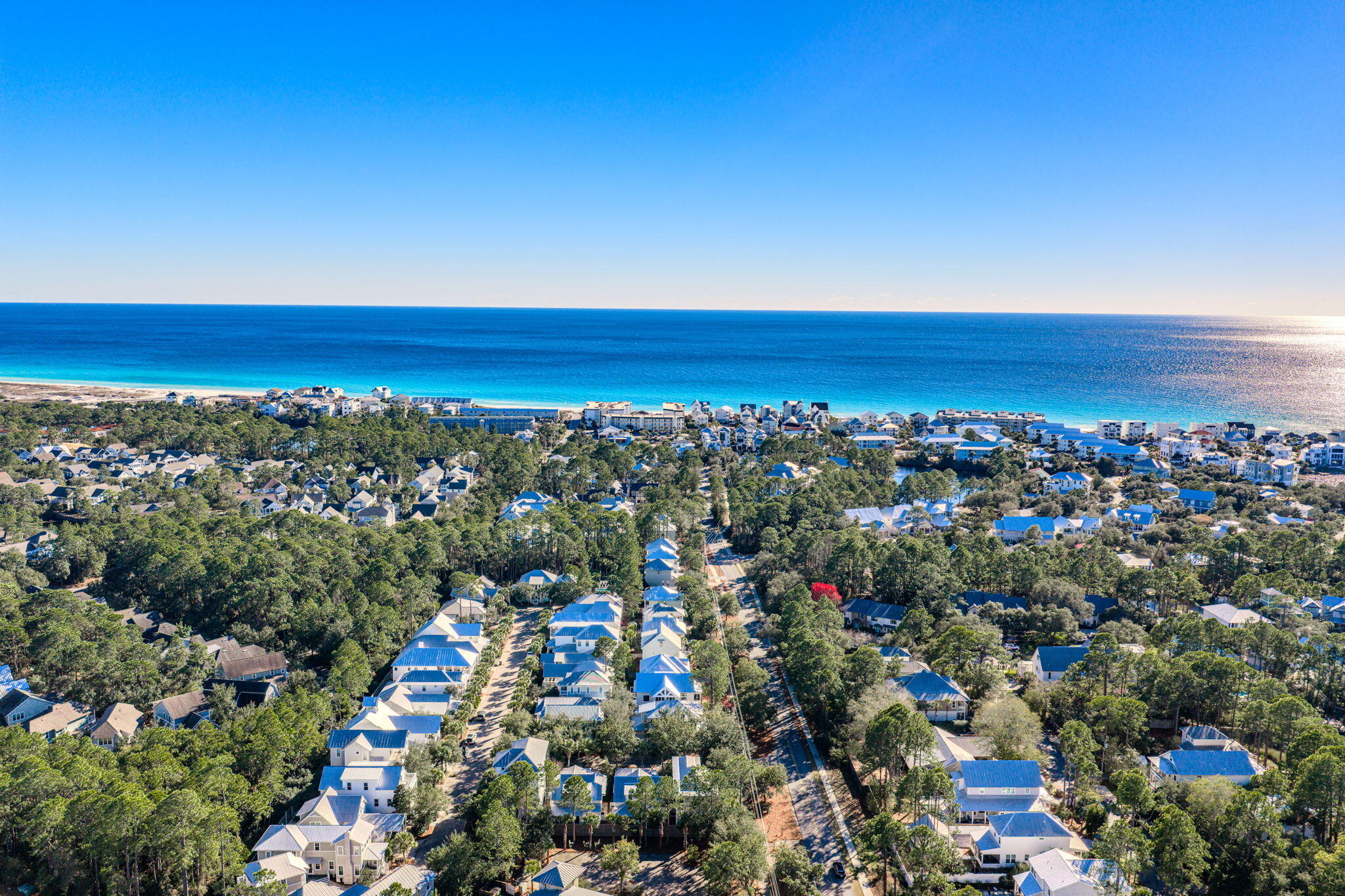 COTTAGES AT EASTERN LAKE - Residential