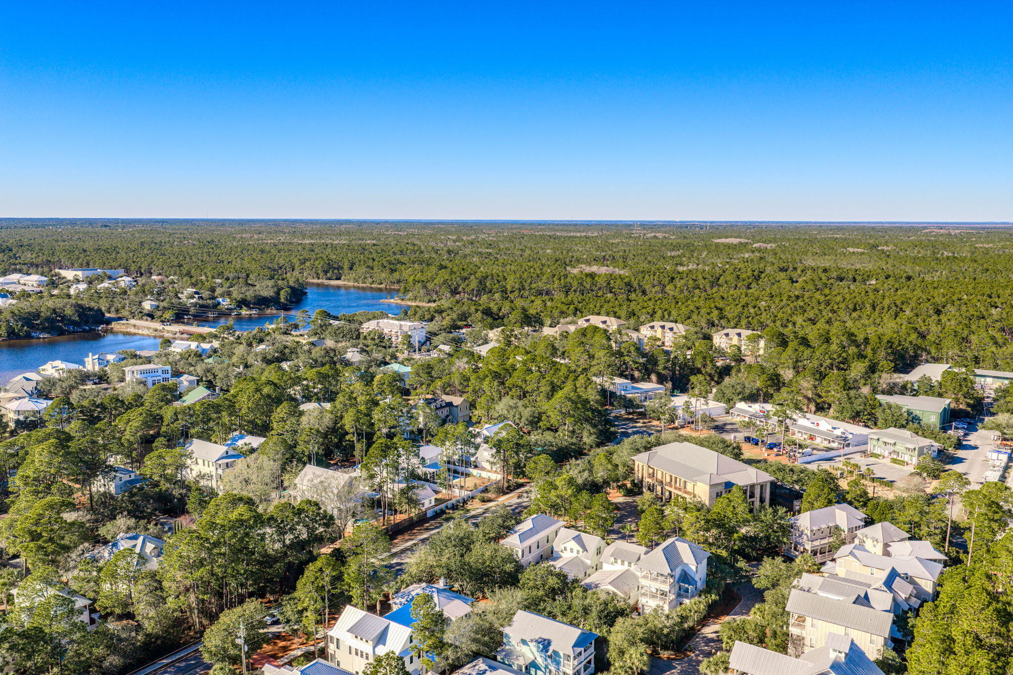 COTTAGES AT EASTERN LAKE - Residential