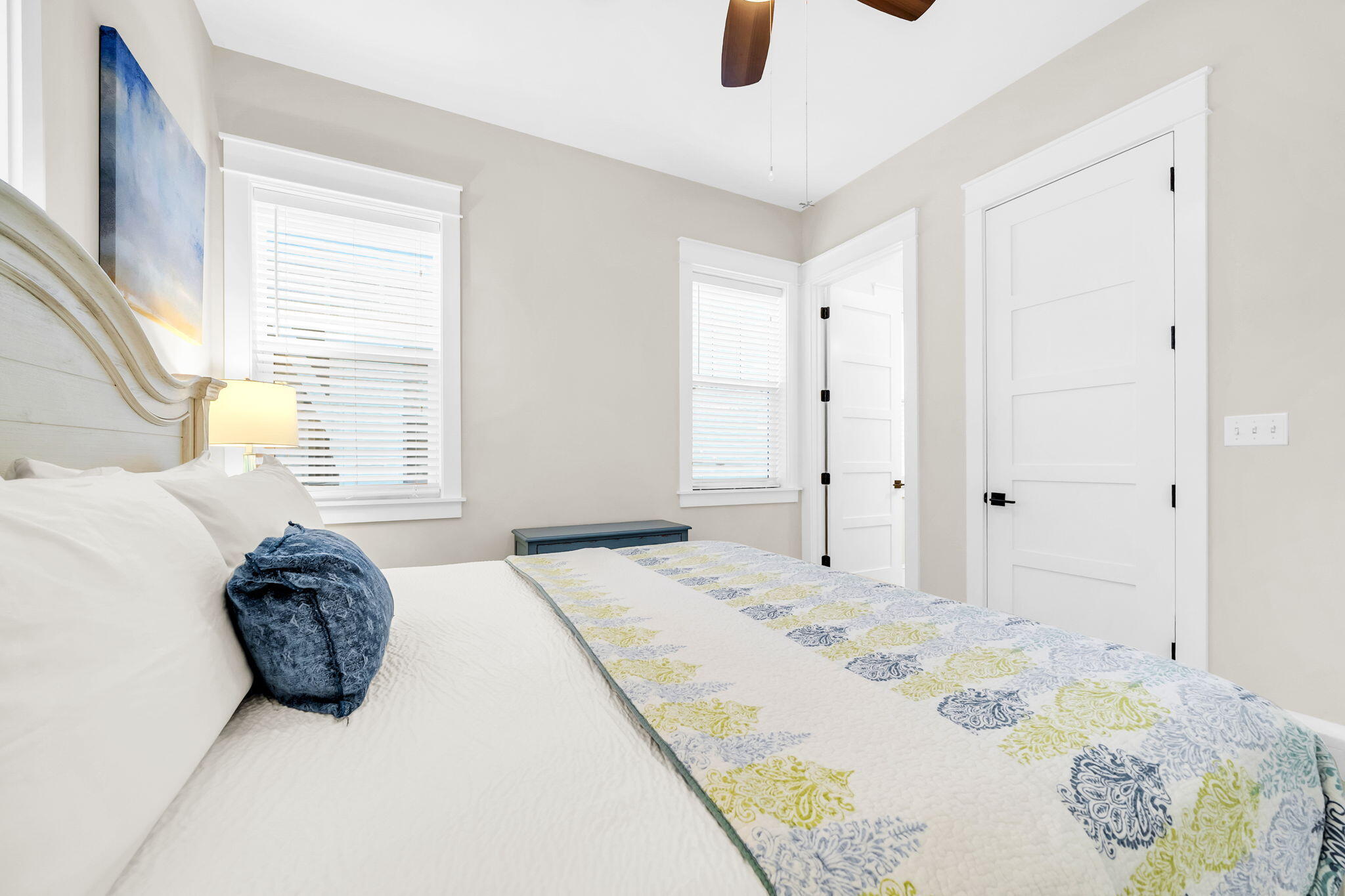 COTTAGES AT EASTERN LAKE - Residential