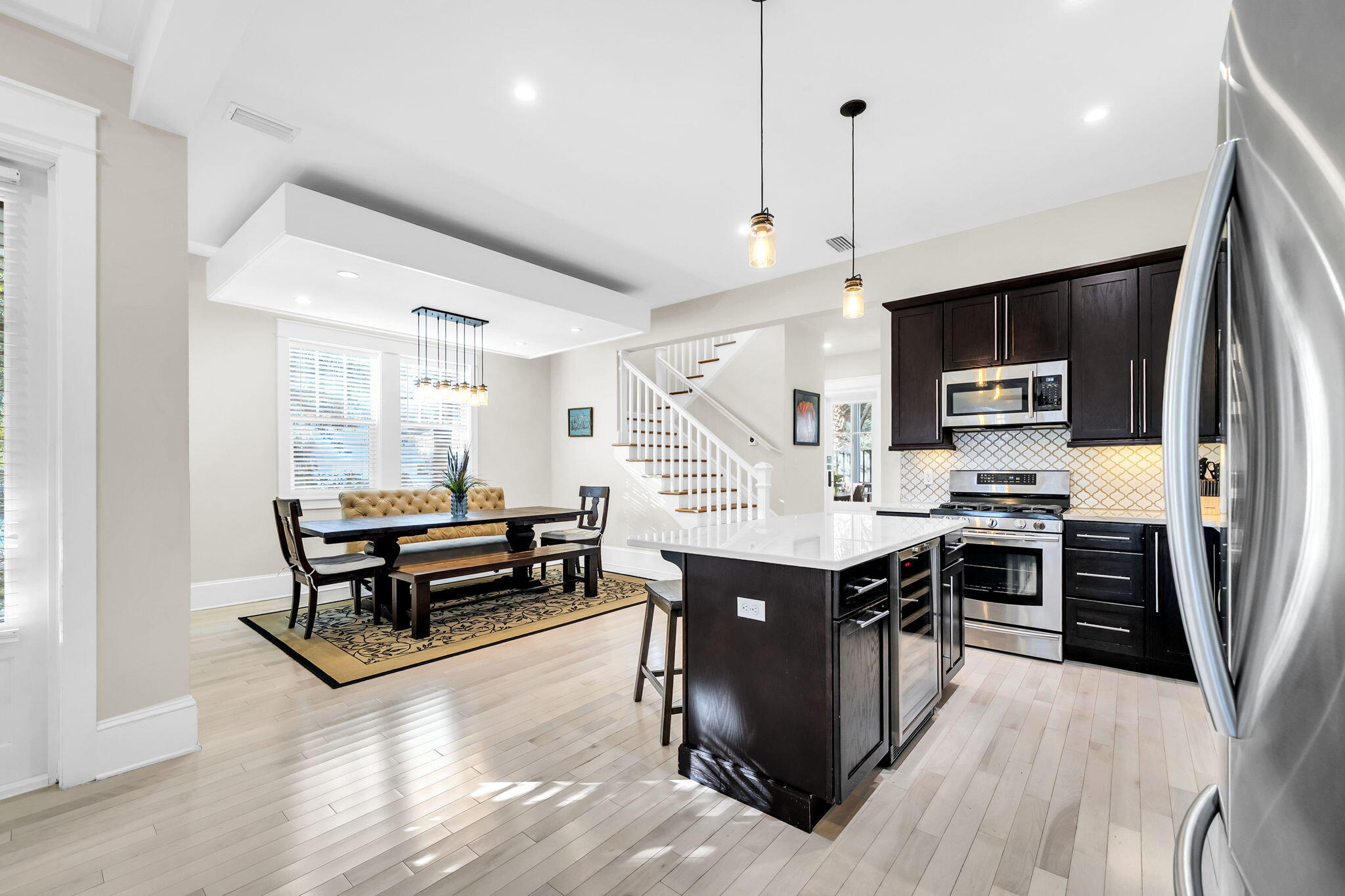 COTTAGES AT EASTERN LAKE - Residential