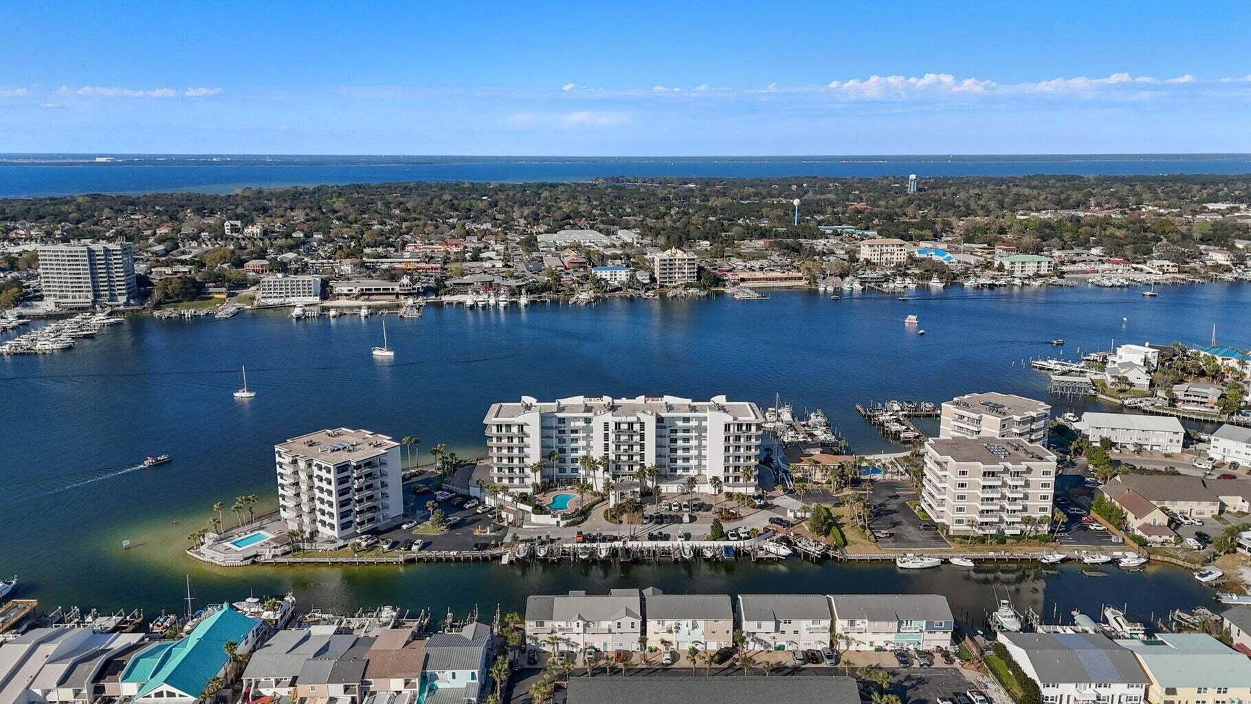 Harbor Lights - Residential
