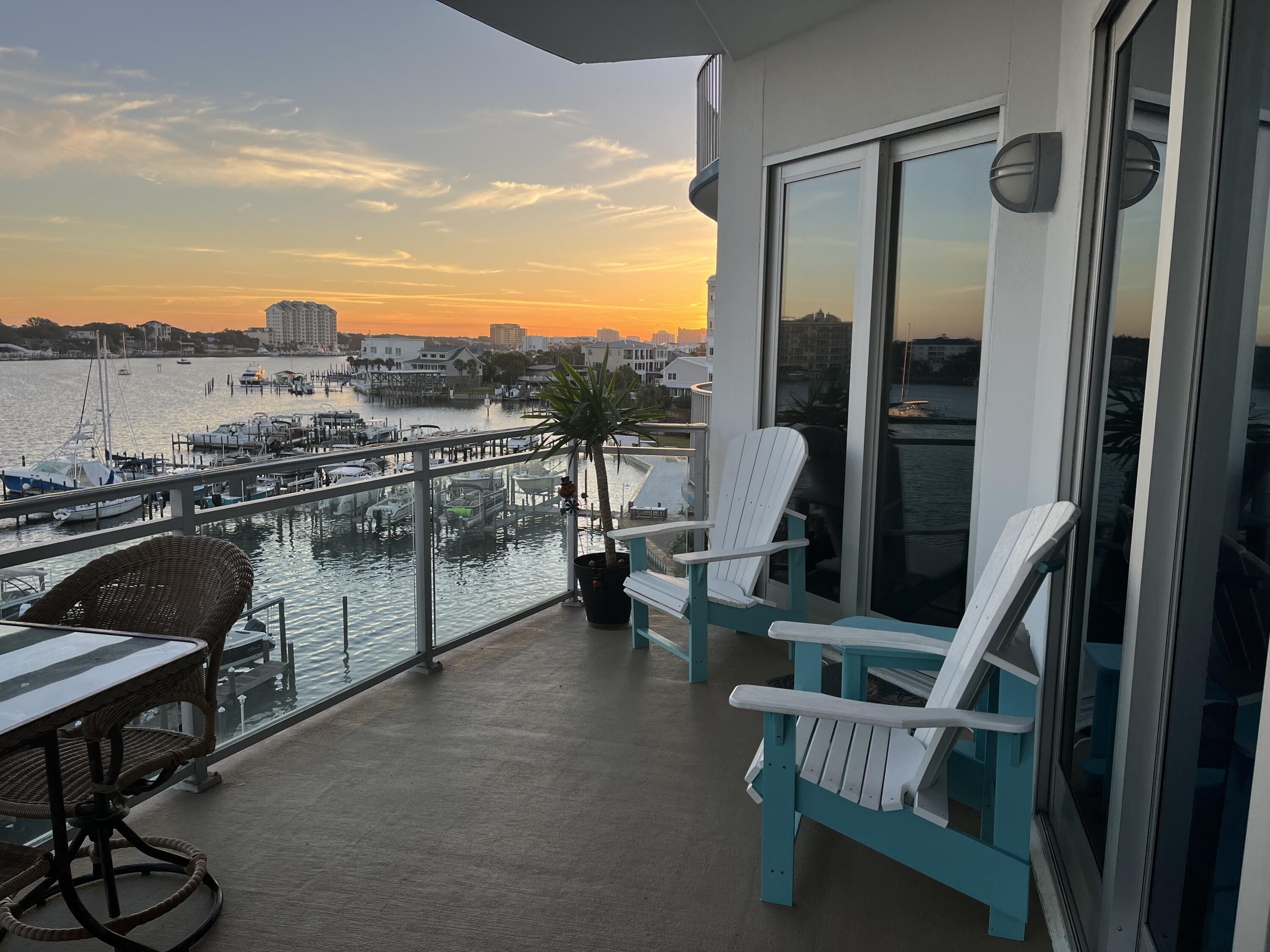 Harbor Lights - Residential