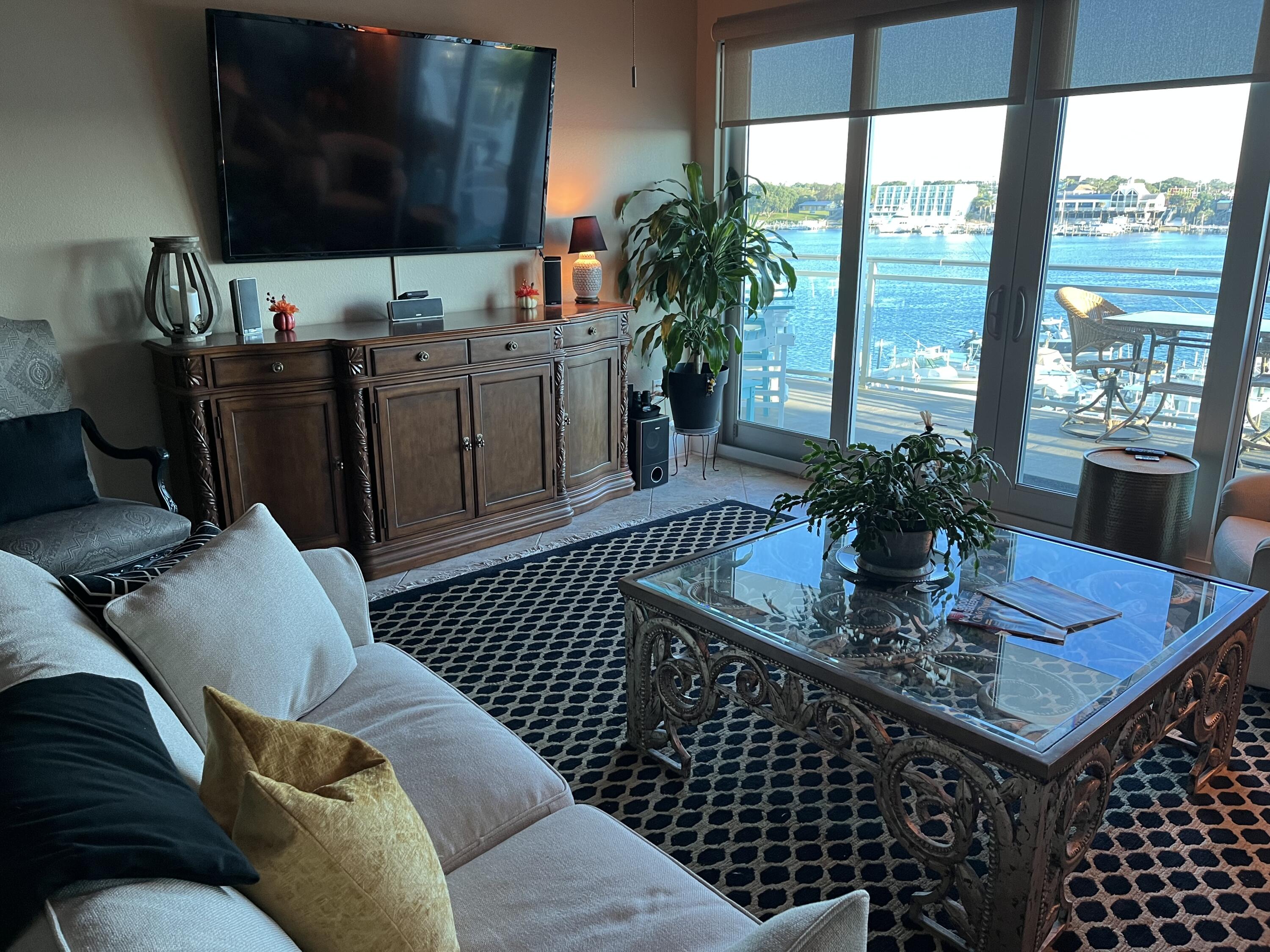 Harbor Lights - Residential