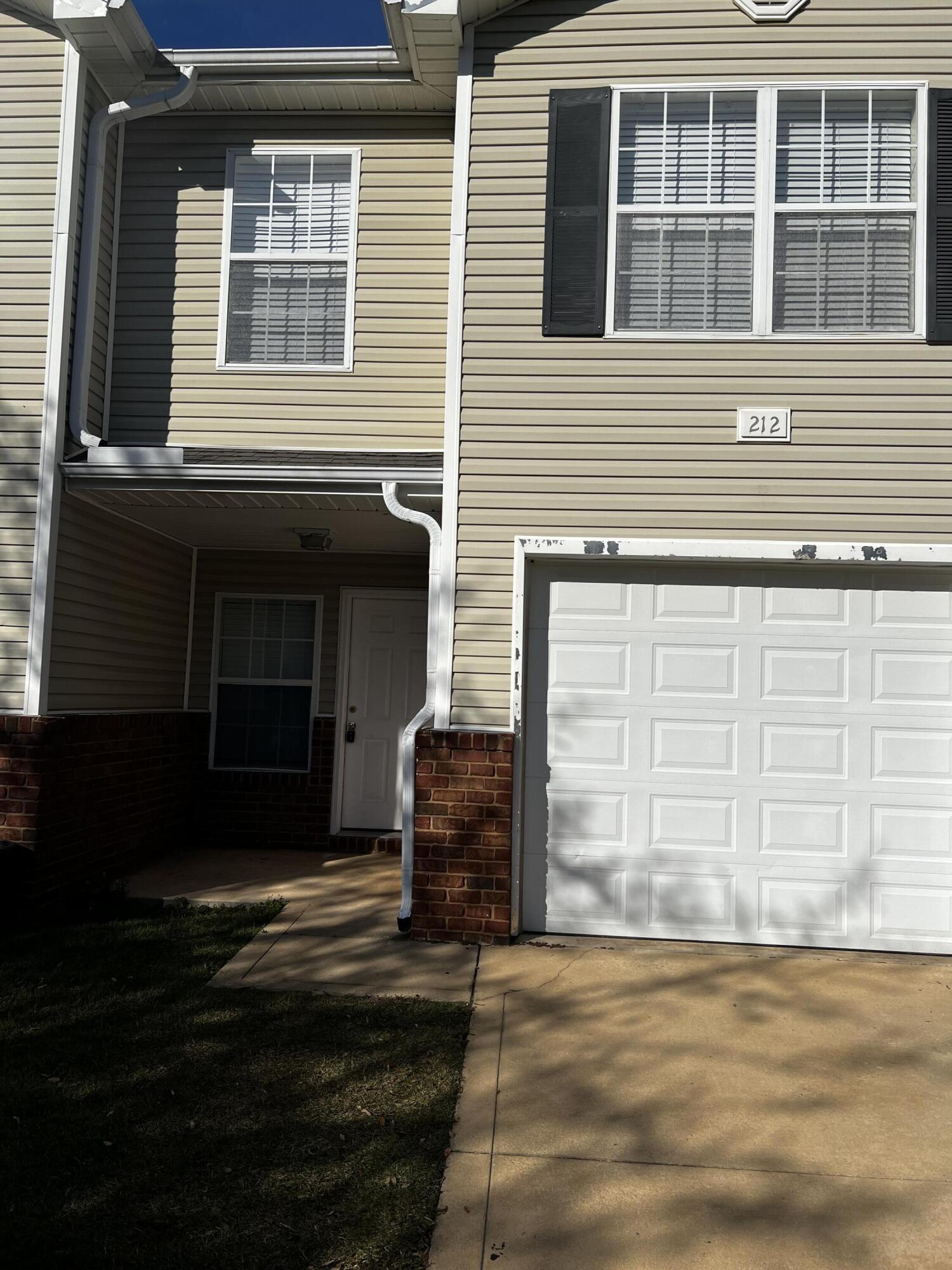 SHILOH PLACE T/H - Residential Lease