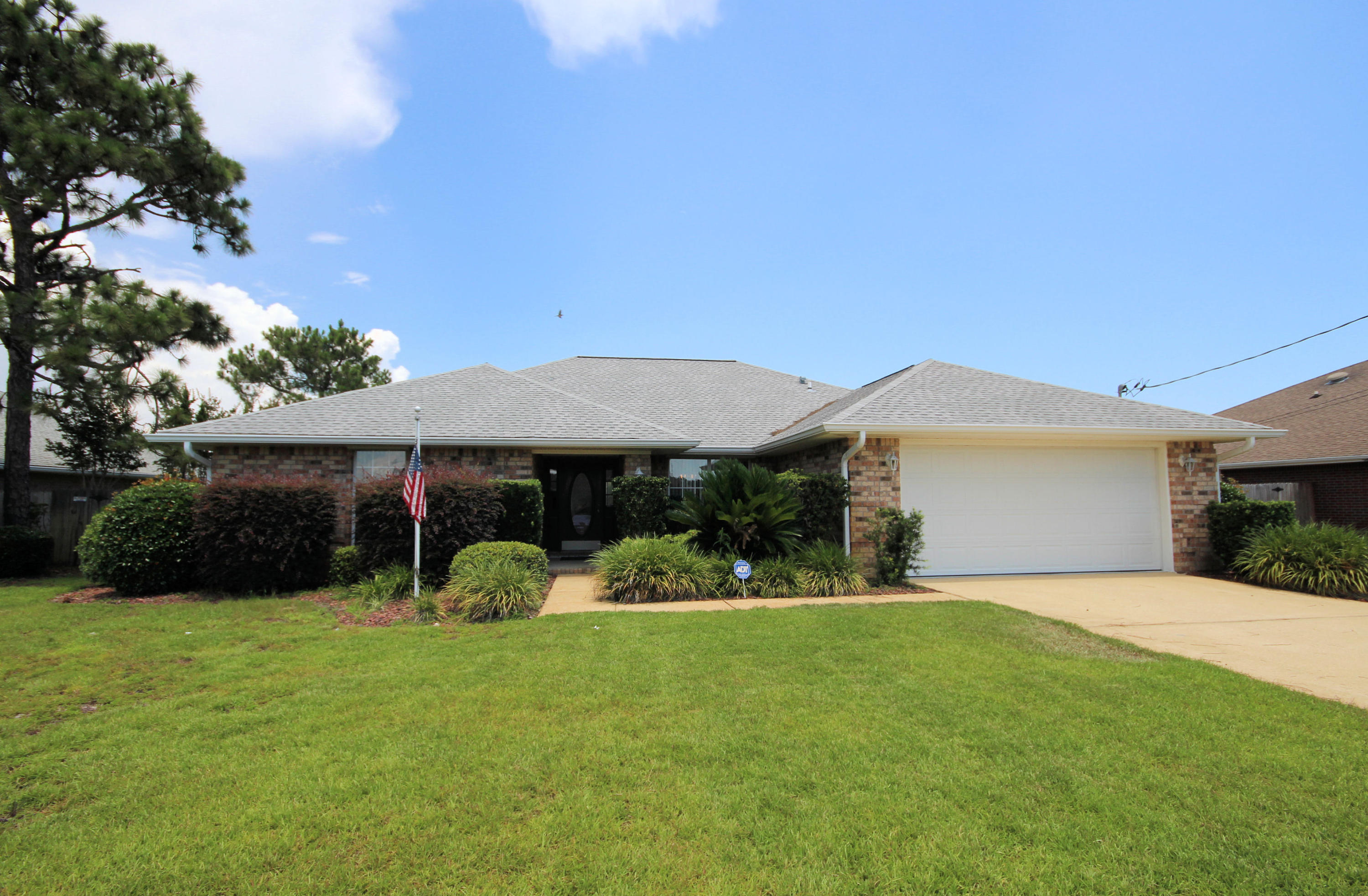 HAMPTON RIDGE ESTATES - Residential