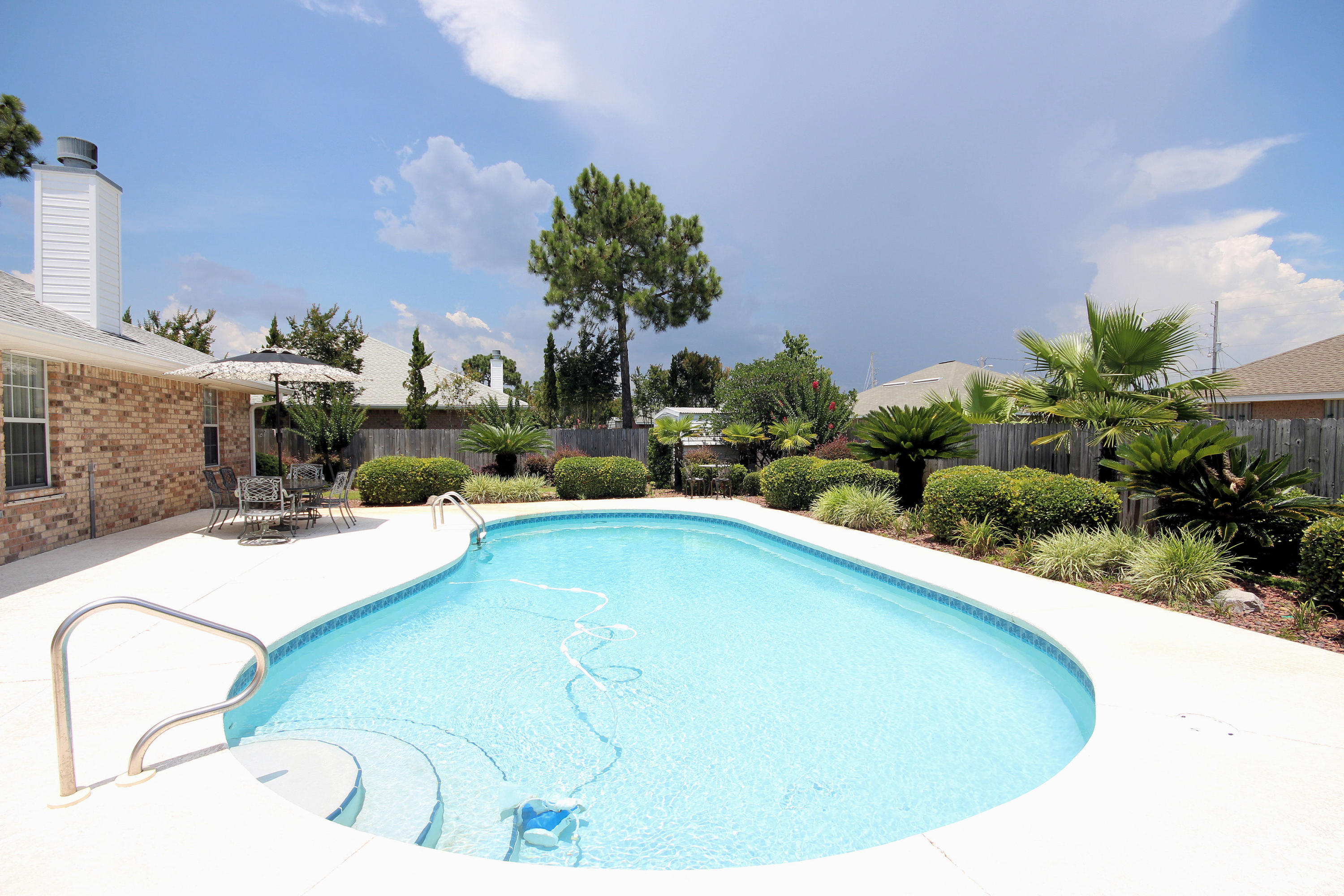 HAMPTON RIDGE ESTATES - Residential