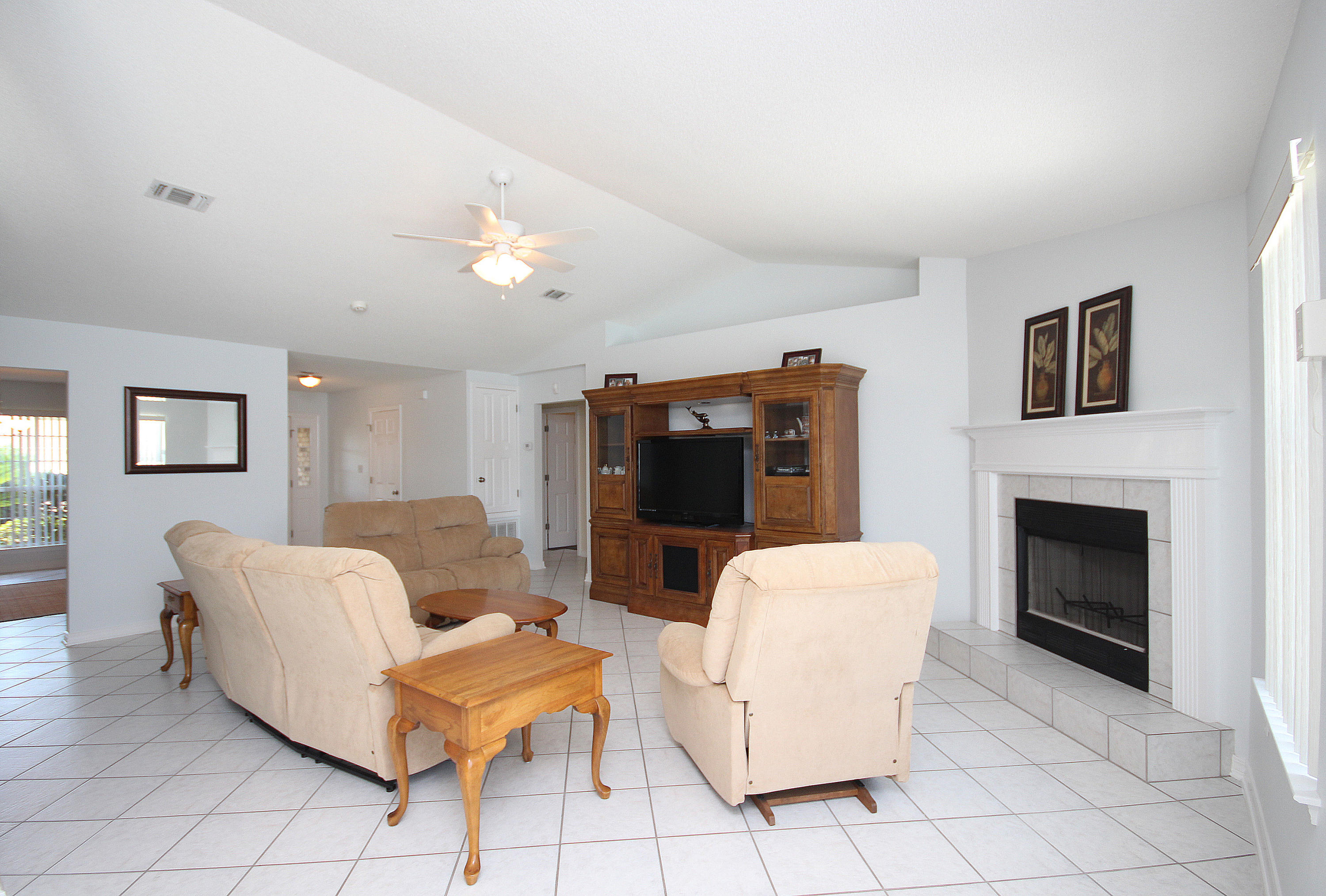 HAMPTON RIDGE ESTATES - Residential