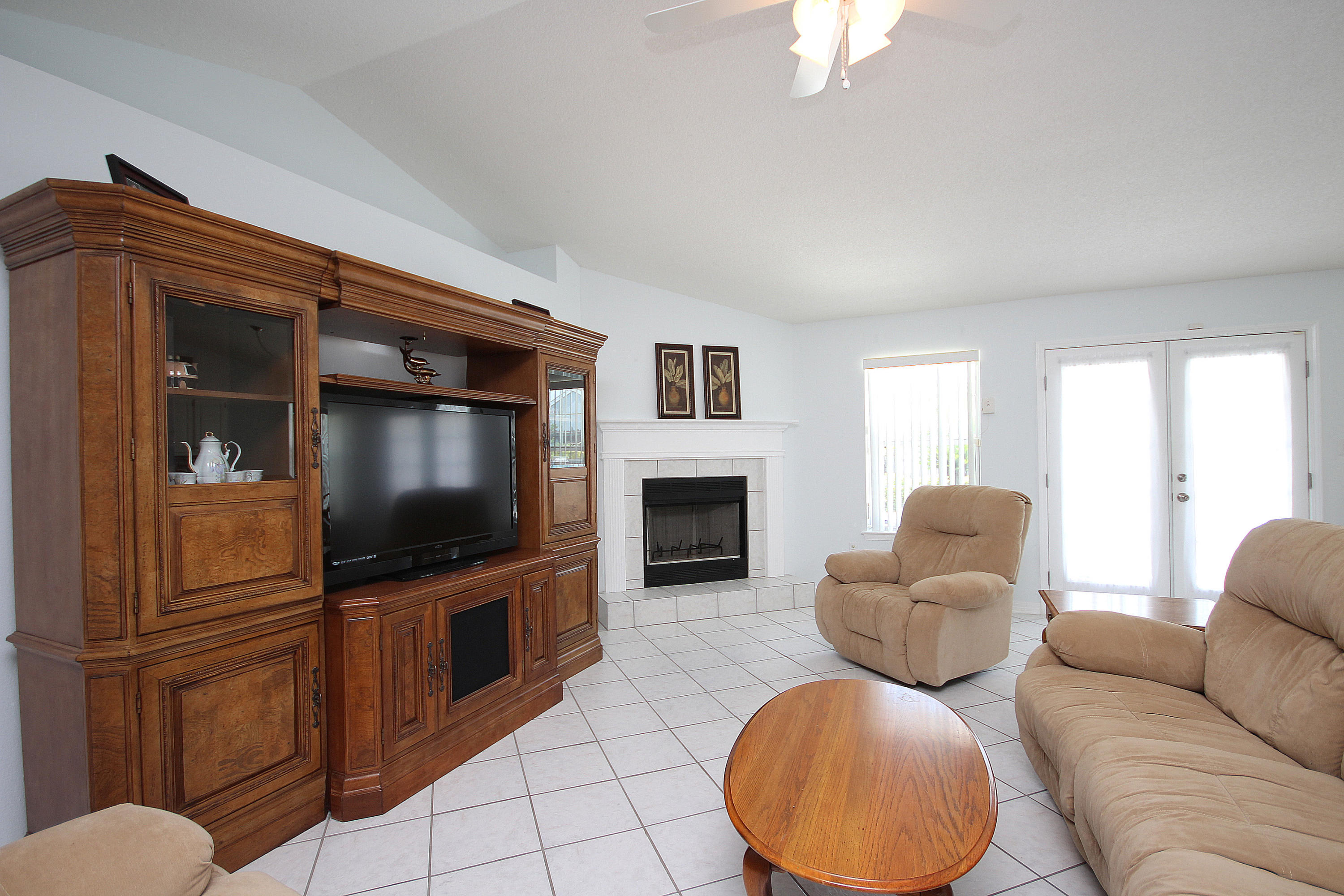 HAMPTON RIDGE ESTATES - Residential