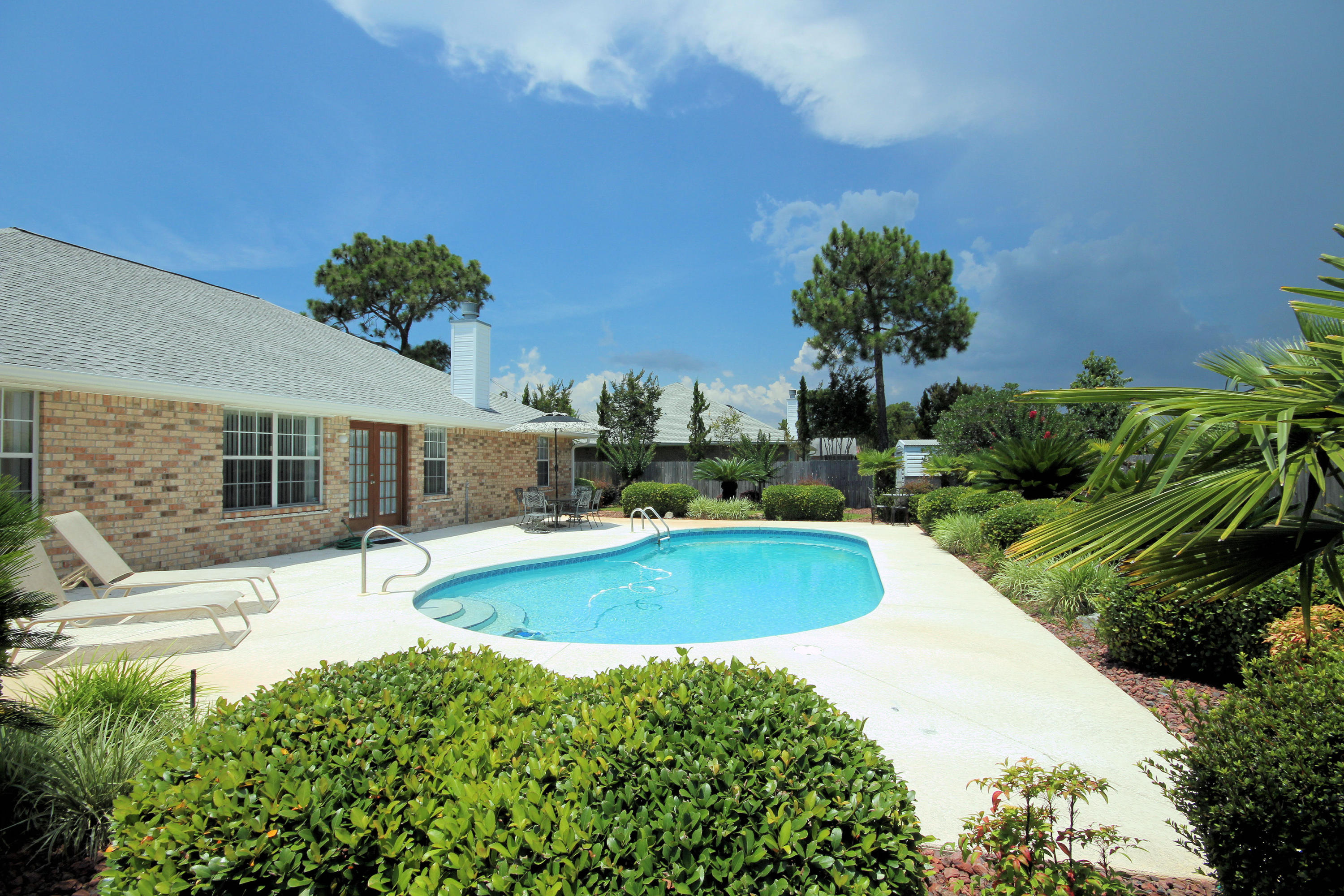 HAMPTON RIDGE ESTATES - Residential