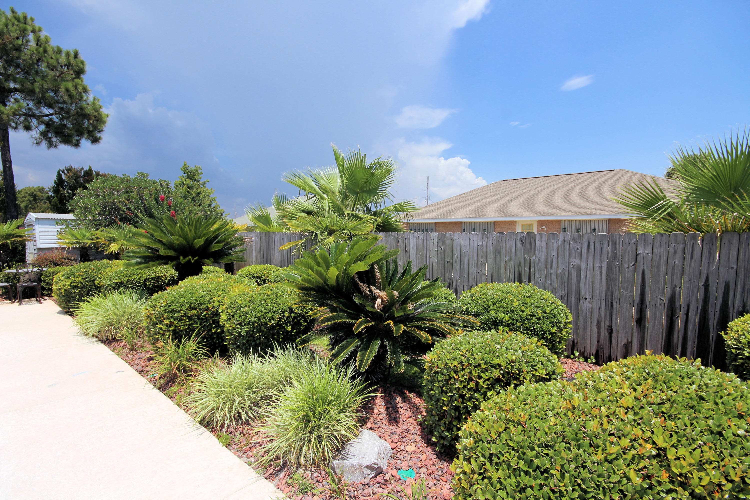 HAMPTON RIDGE ESTATES - Residential