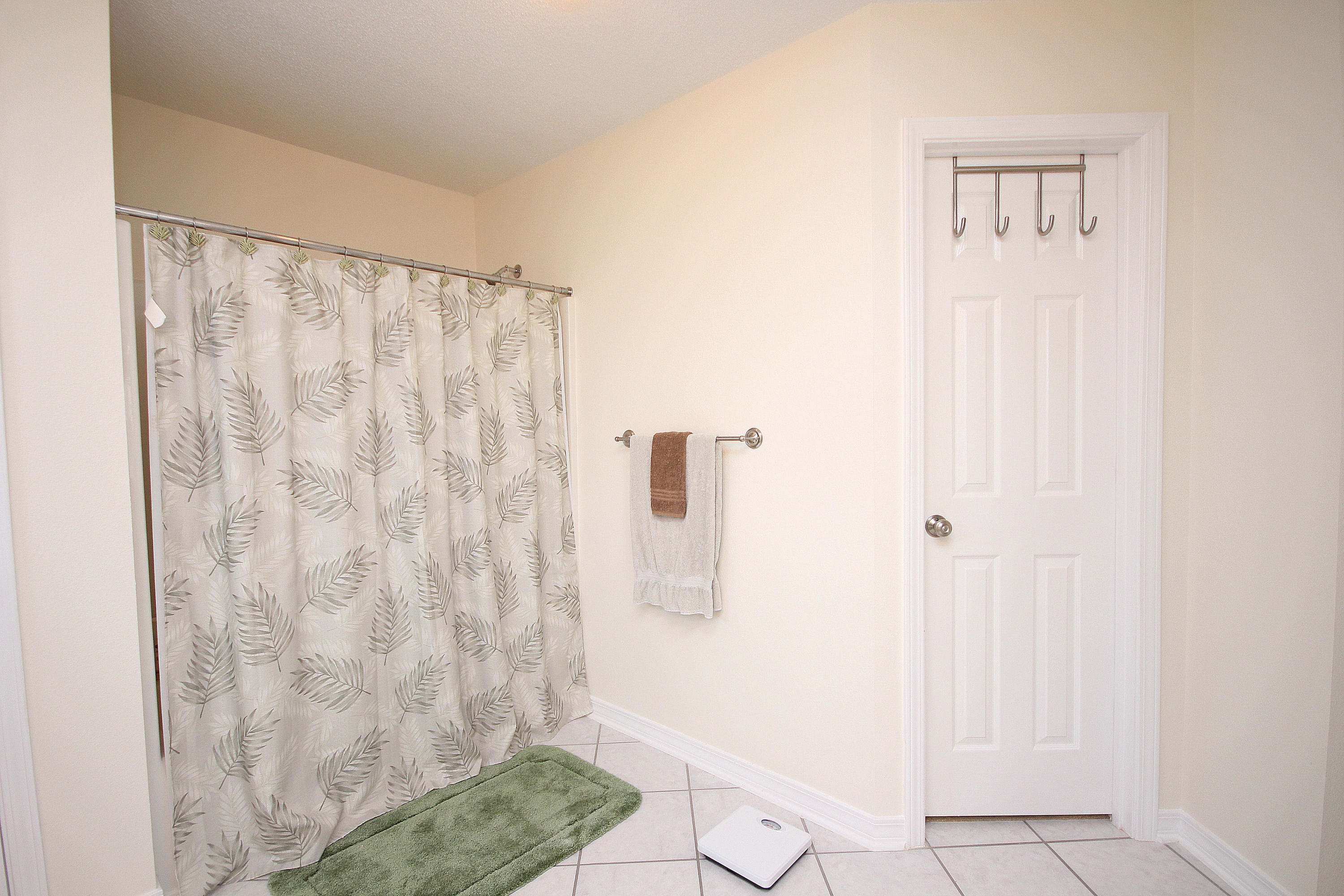 HAMPTON RIDGE ESTATES - Residential