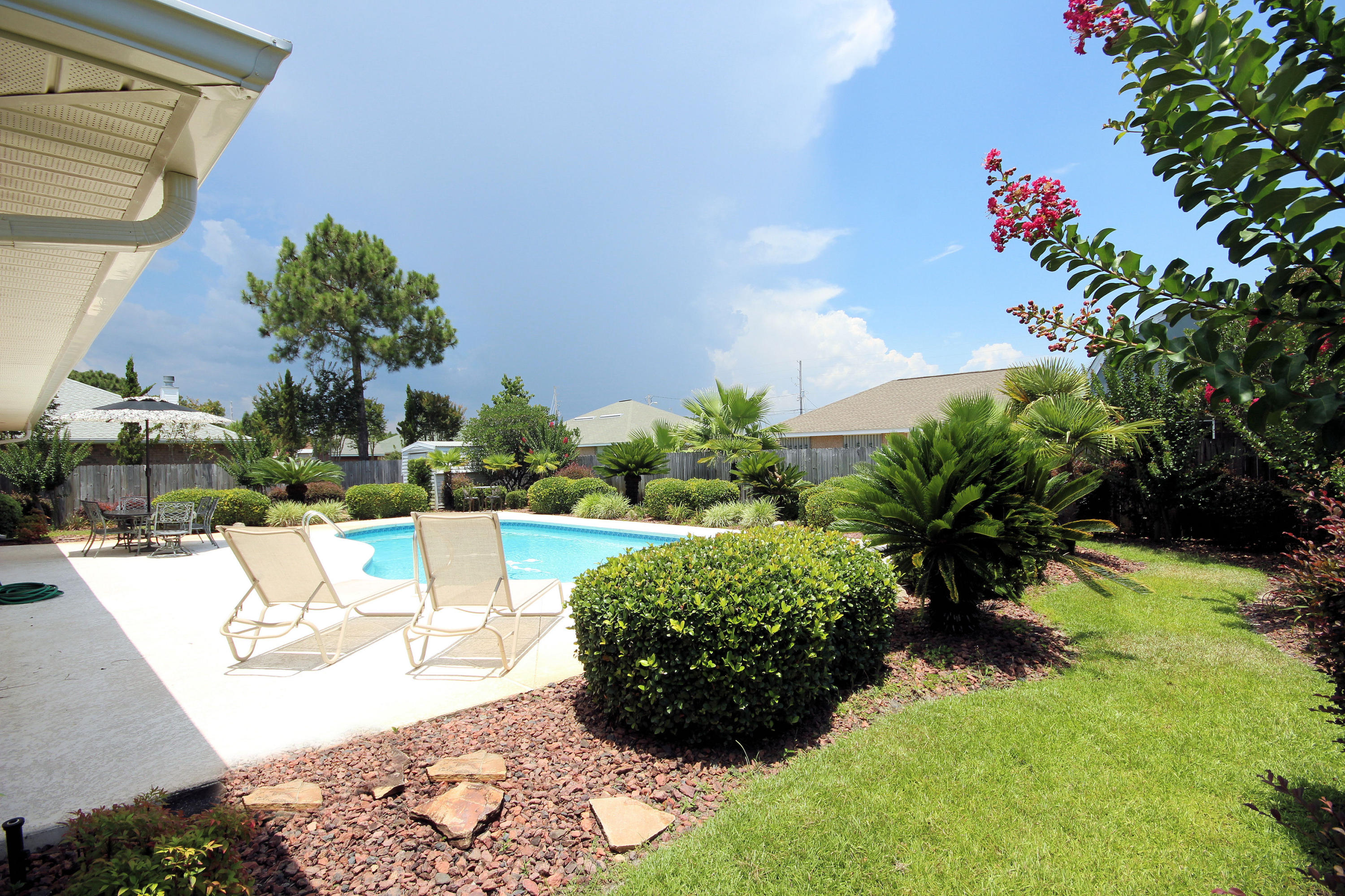 HAMPTON RIDGE ESTATES - Residential