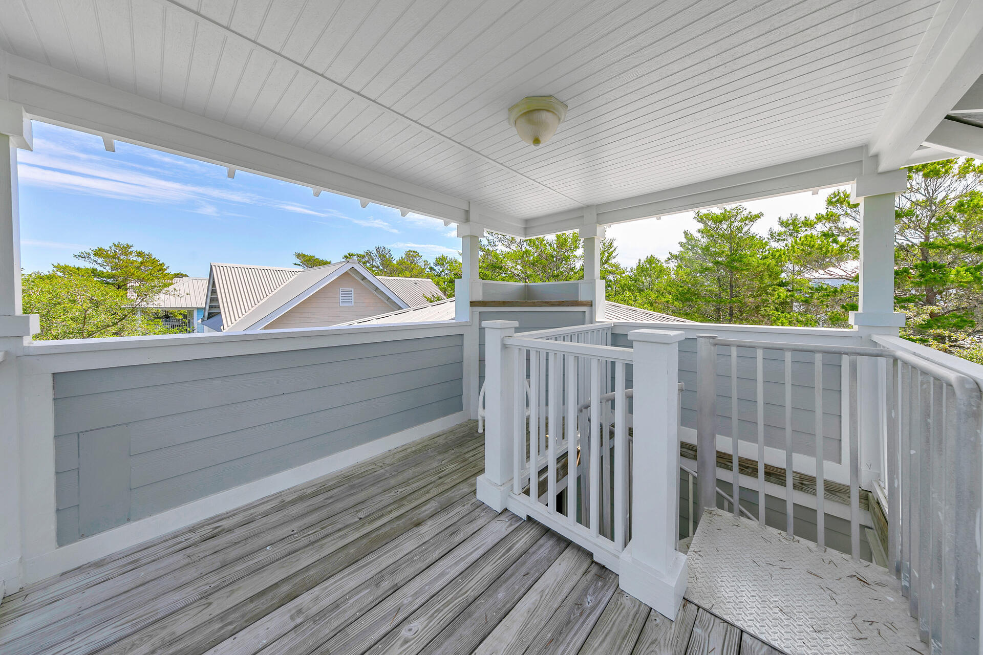 SUMMER'S EDGE - Residential