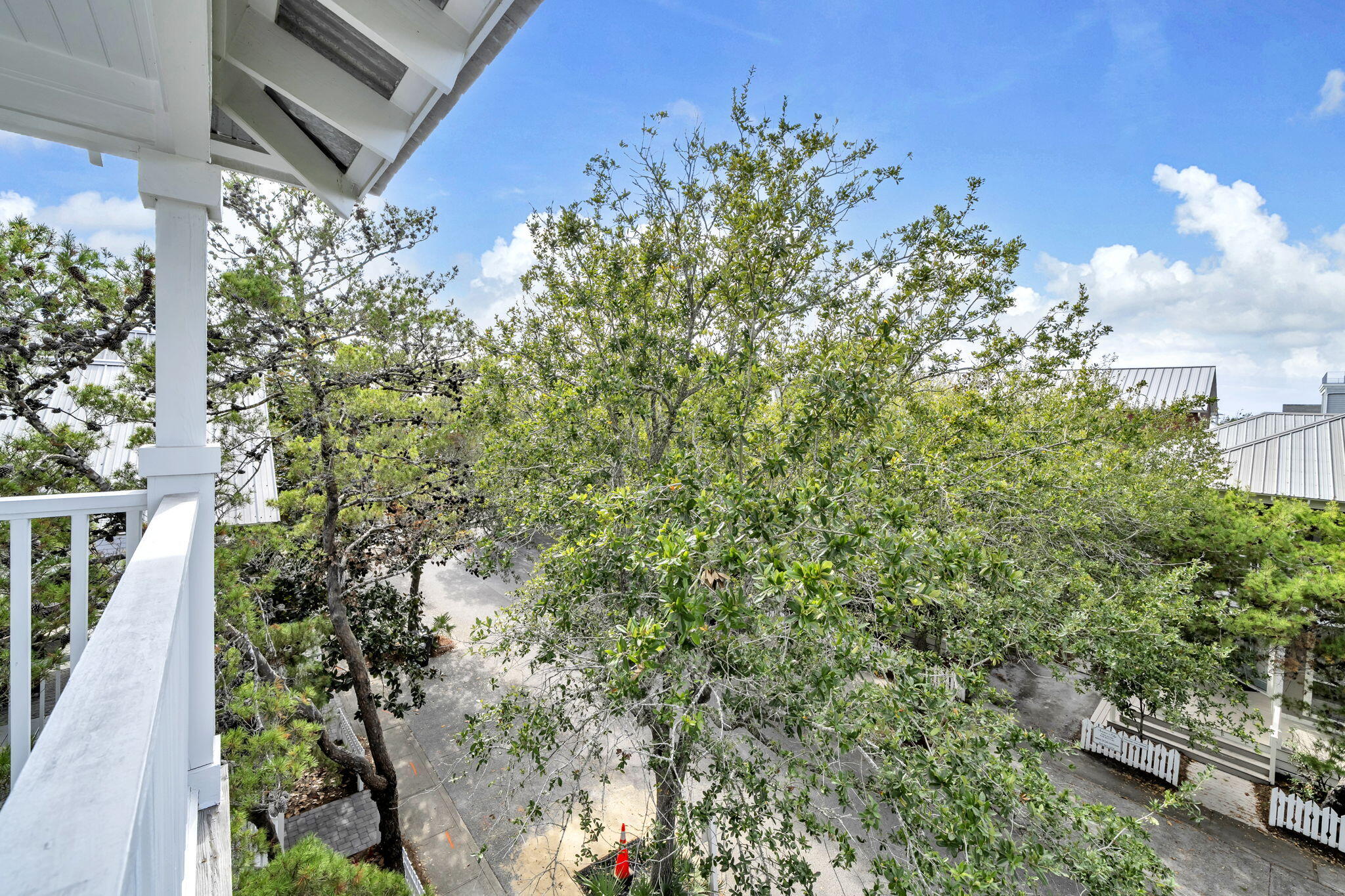 SUMMER'S EDGE - Residential