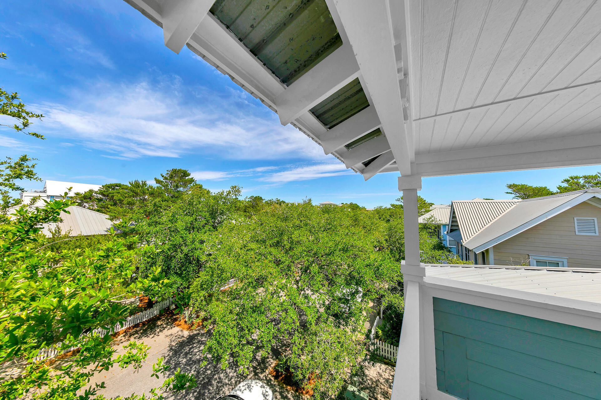 SUMMER'S EDGE - Residential