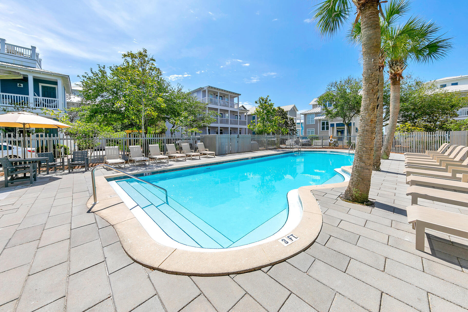 SUMMER'S EDGE - Residential