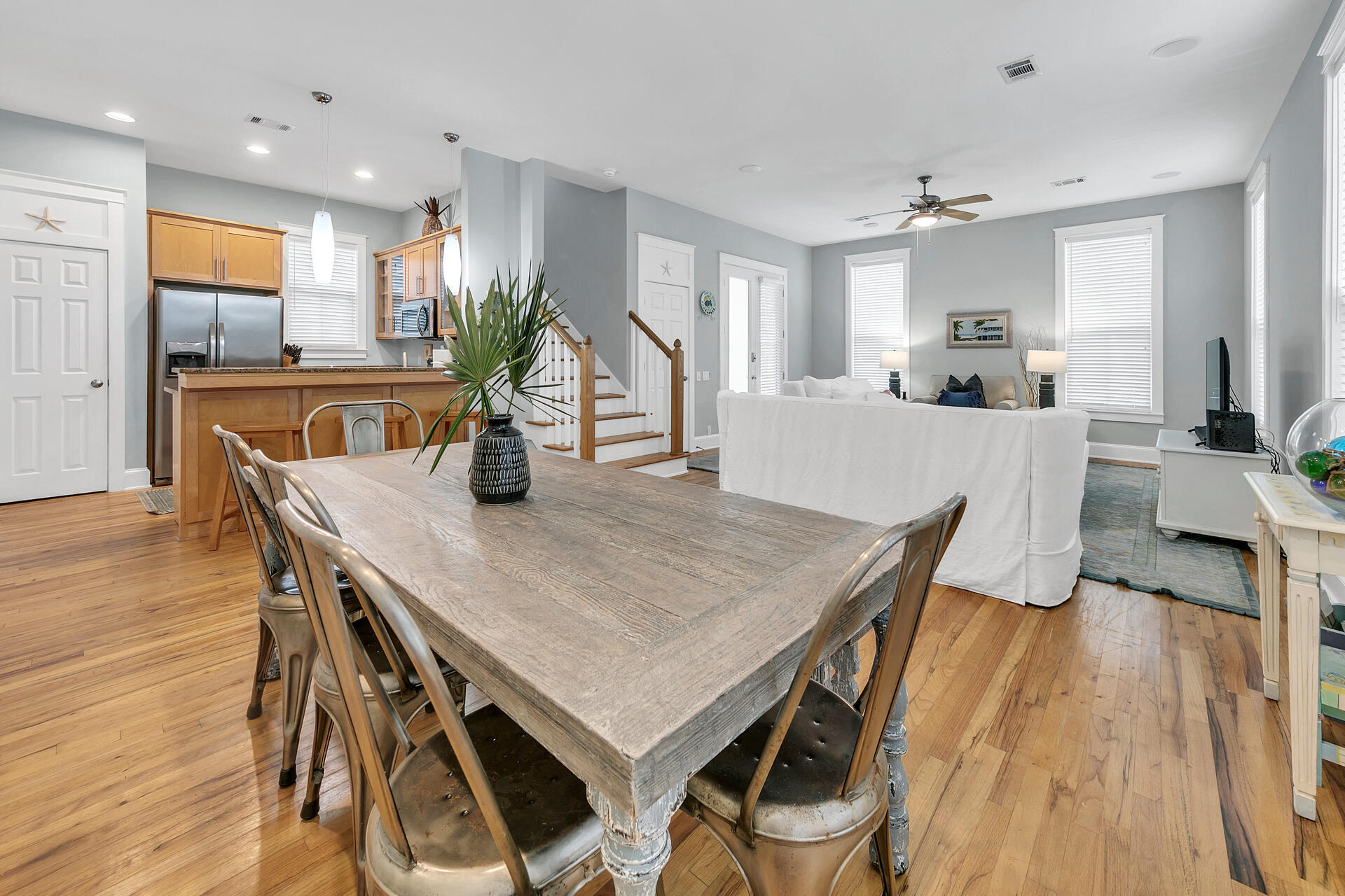 SUMMER'S EDGE - Residential