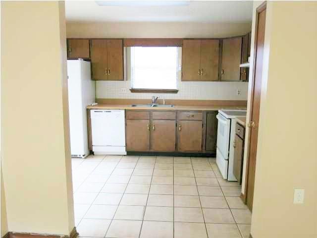 SHANGRA WOODS 1ST ADDN - Residential Lease