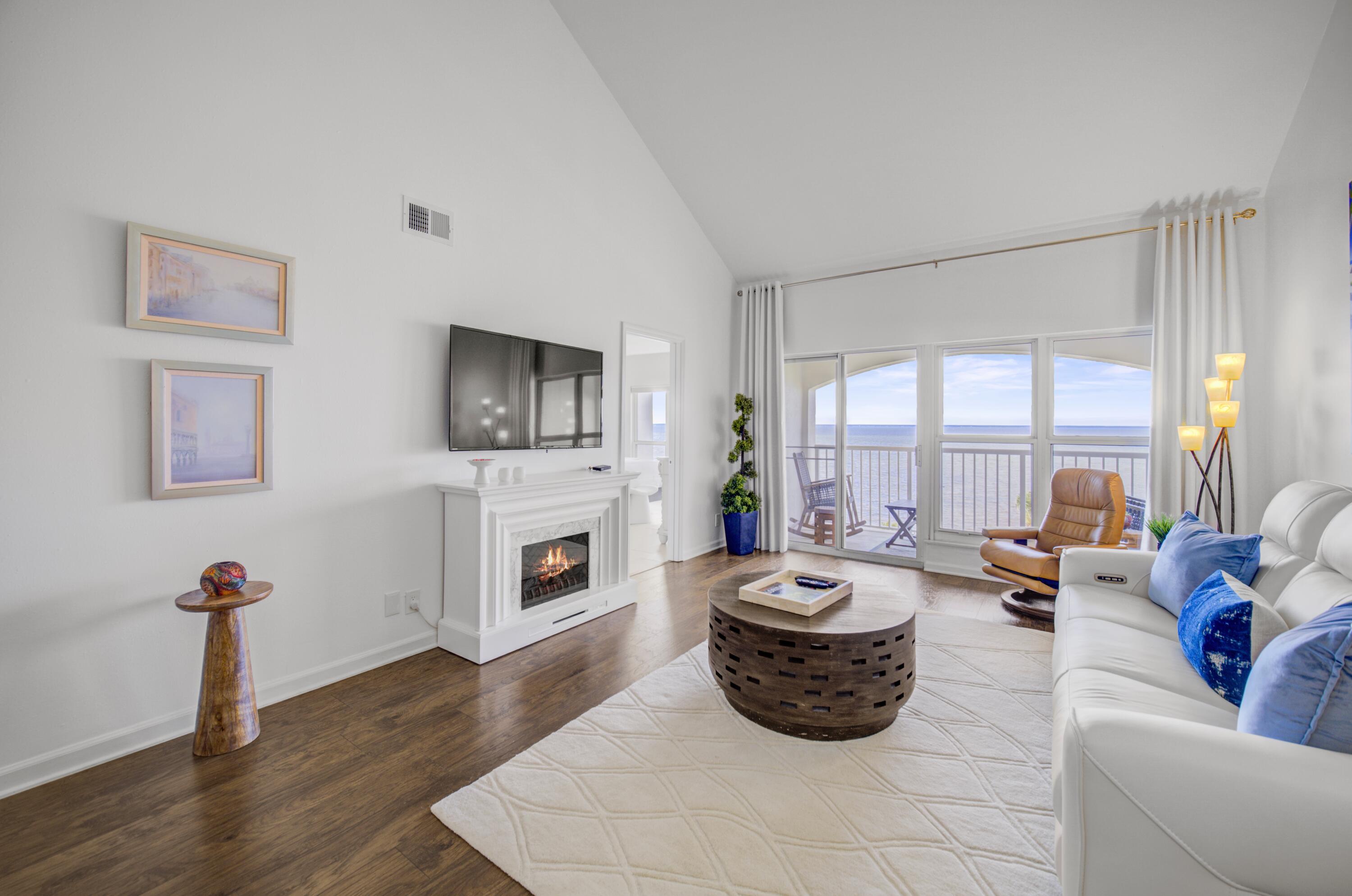 PLAYERS CLUB AT SANDESTIN - Residential