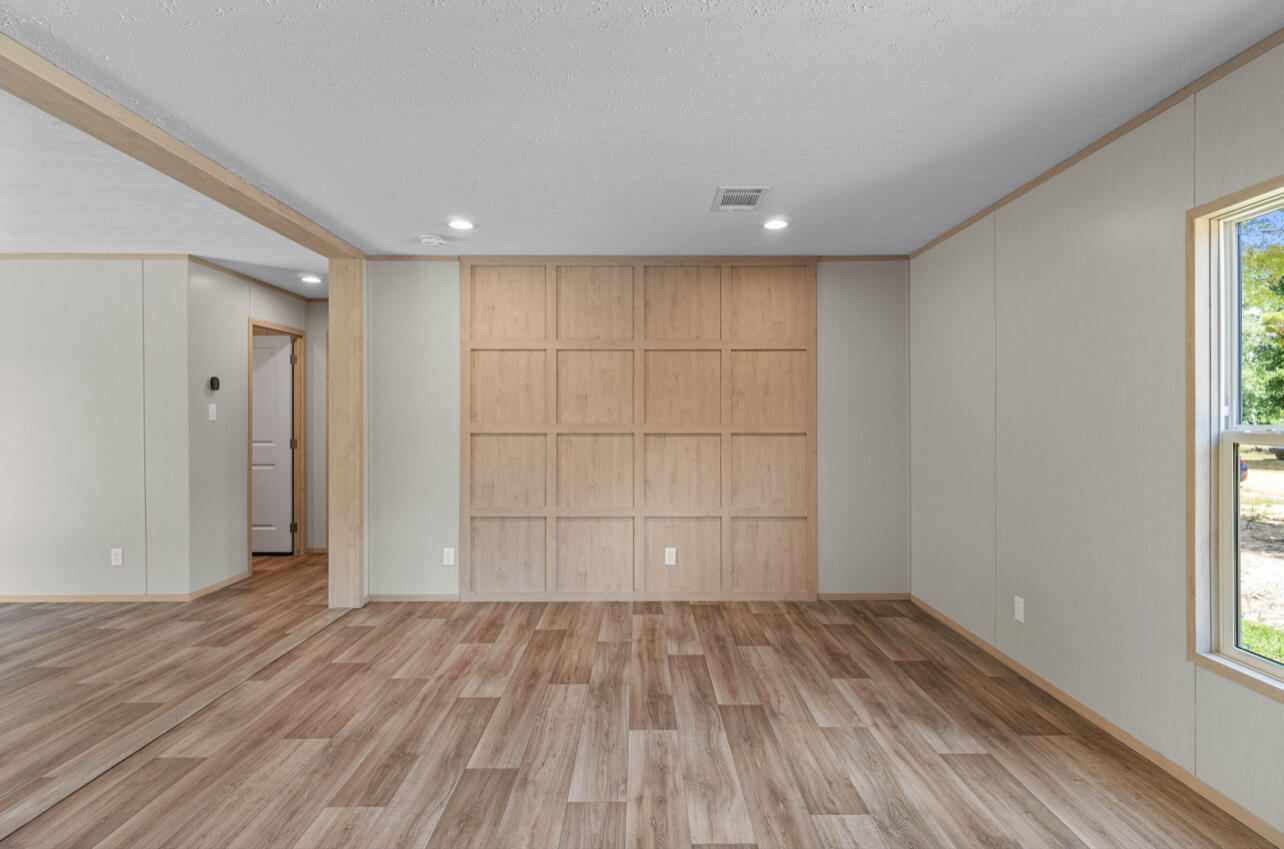 OAKWOOD HILLS UNIT 1 - Residential