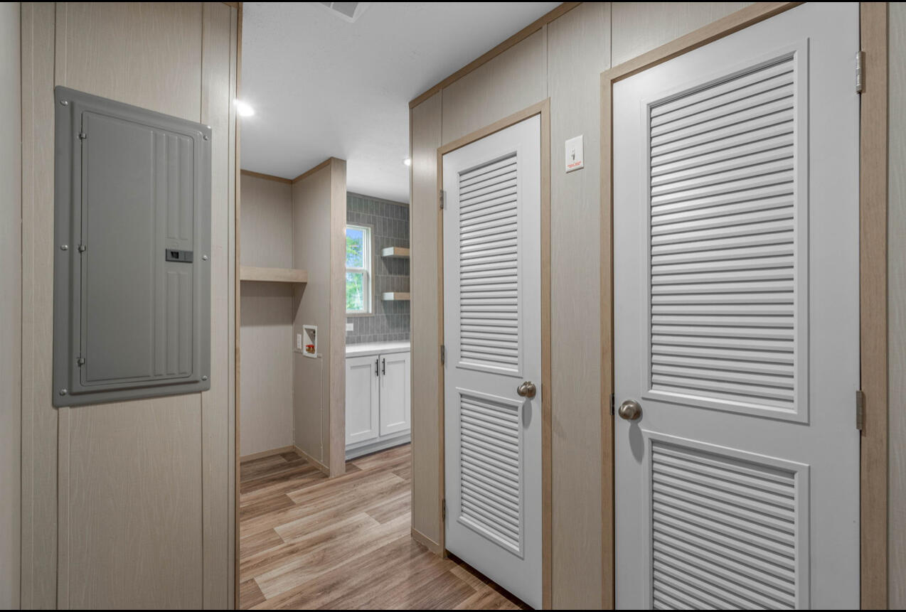 OAKWOOD HILLS UNIT 1 - Residential