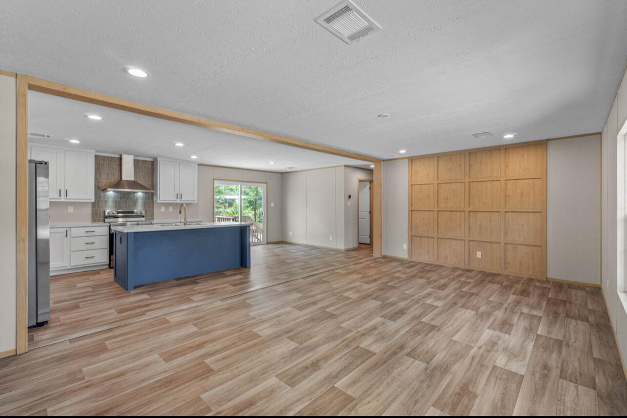 OAKWOOD HILLS UNIT 1 - Residential