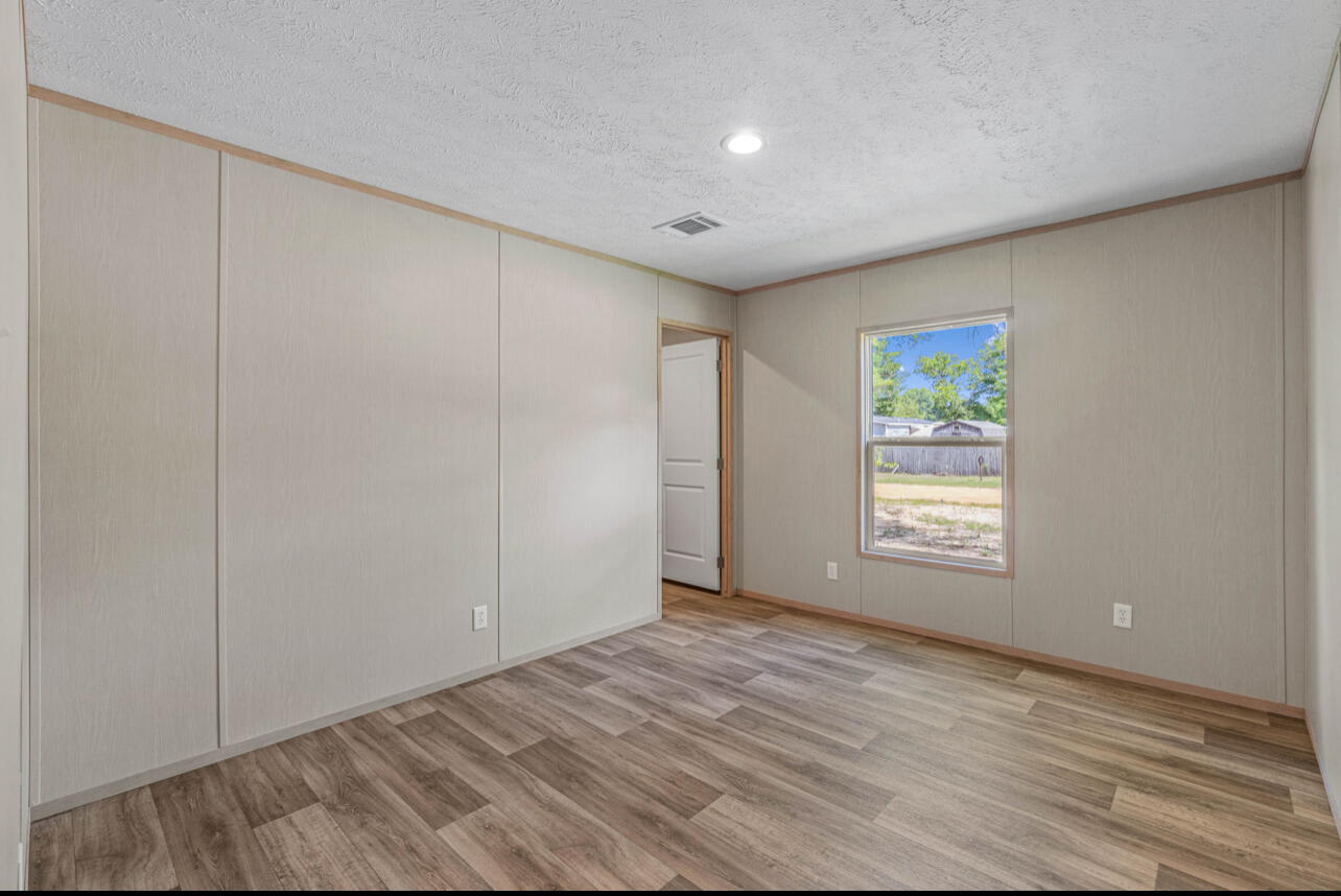 OAKWOOD HILLS UNIT 1 - Residential