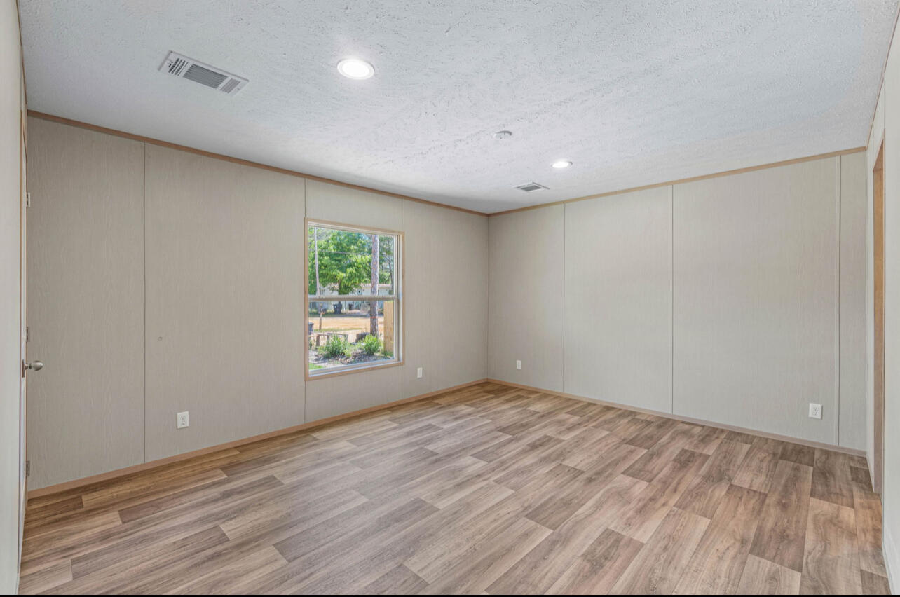 OAKWOOD HILLS UNIT 1 - Residential