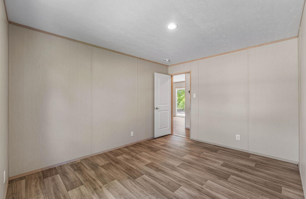 OAKWOOD HILLS UNIT 1 - Residential