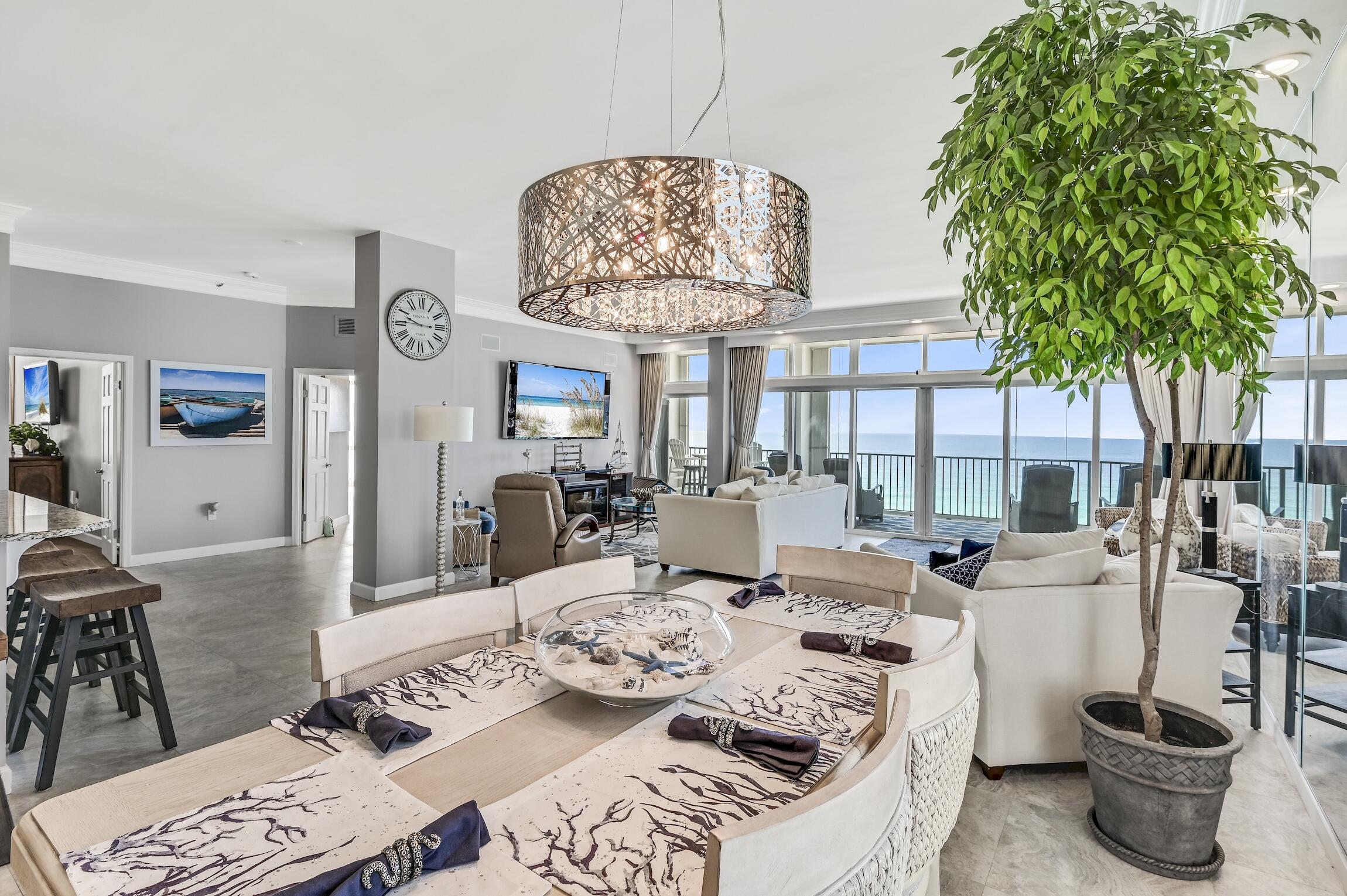 REGENCY TOWERS - Residential