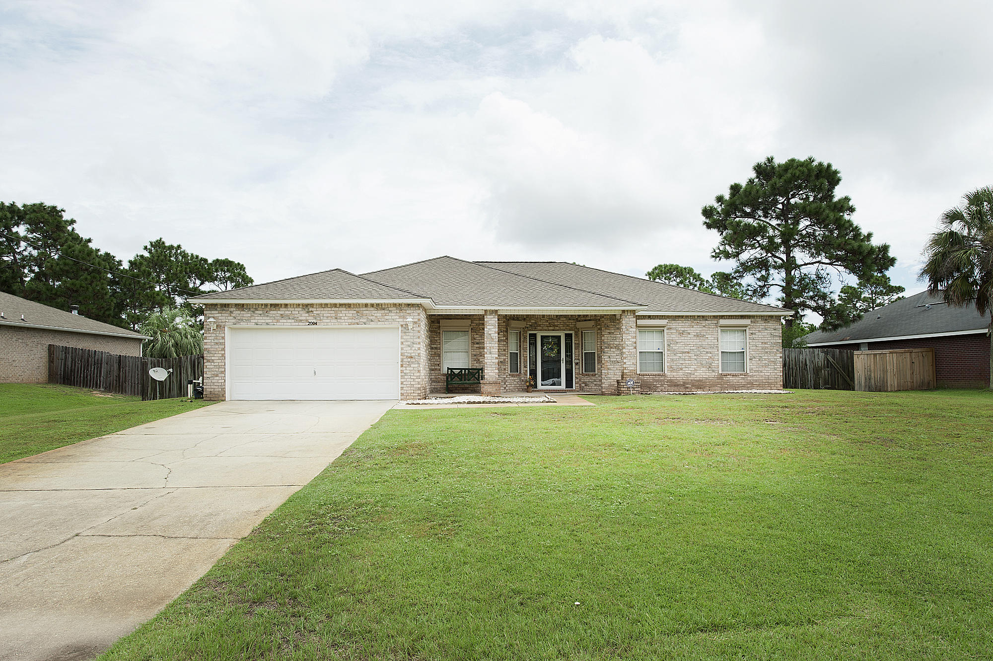 HOLLEY BY THE SEA - Residential