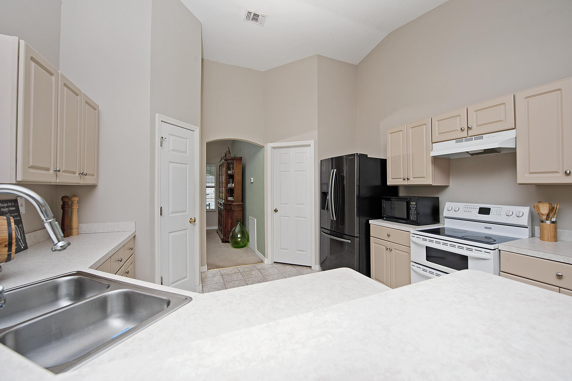 HOLLEY BY THE SEA - Residential