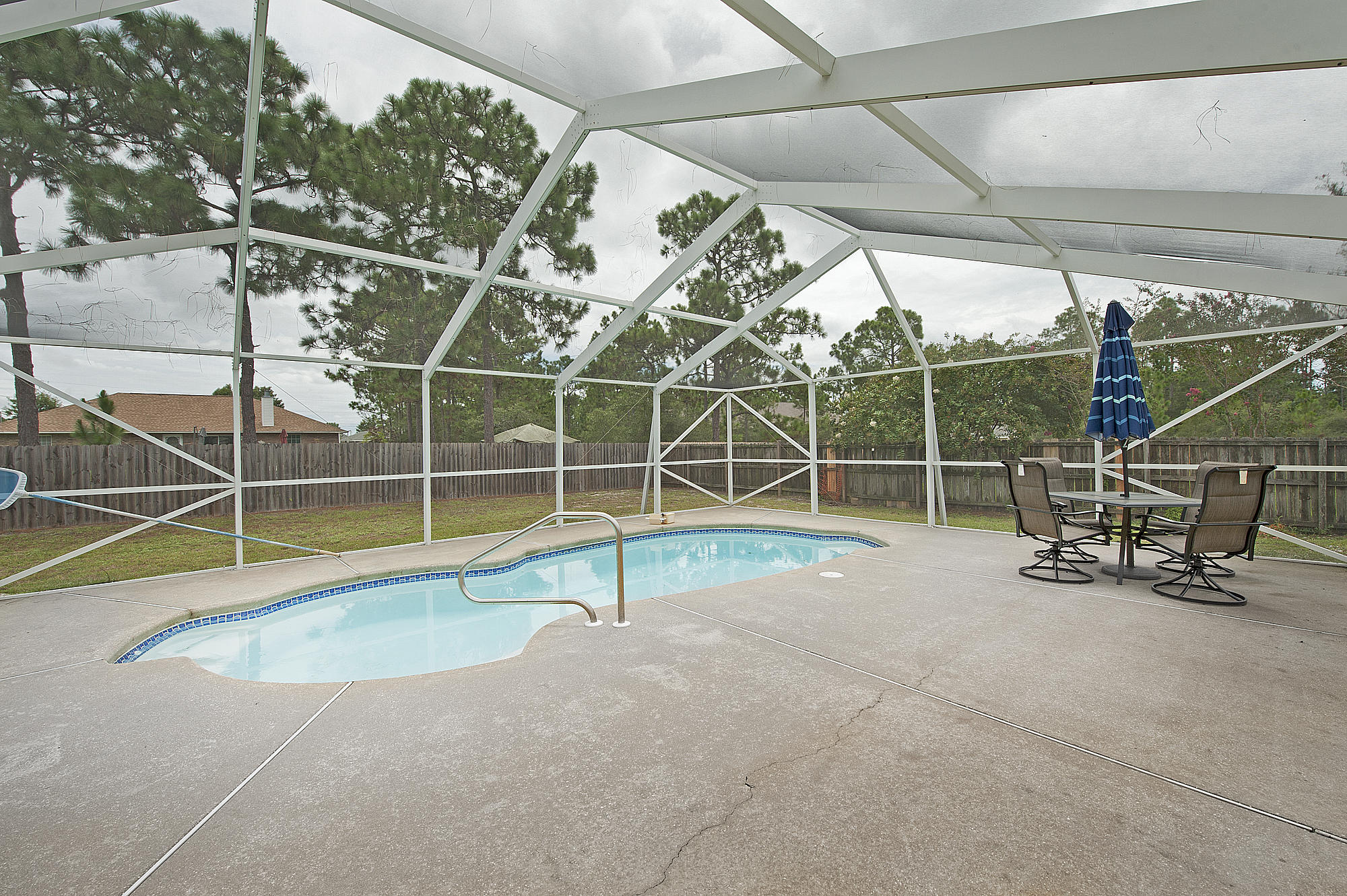 HOLLEY BY THE SEA - Residential