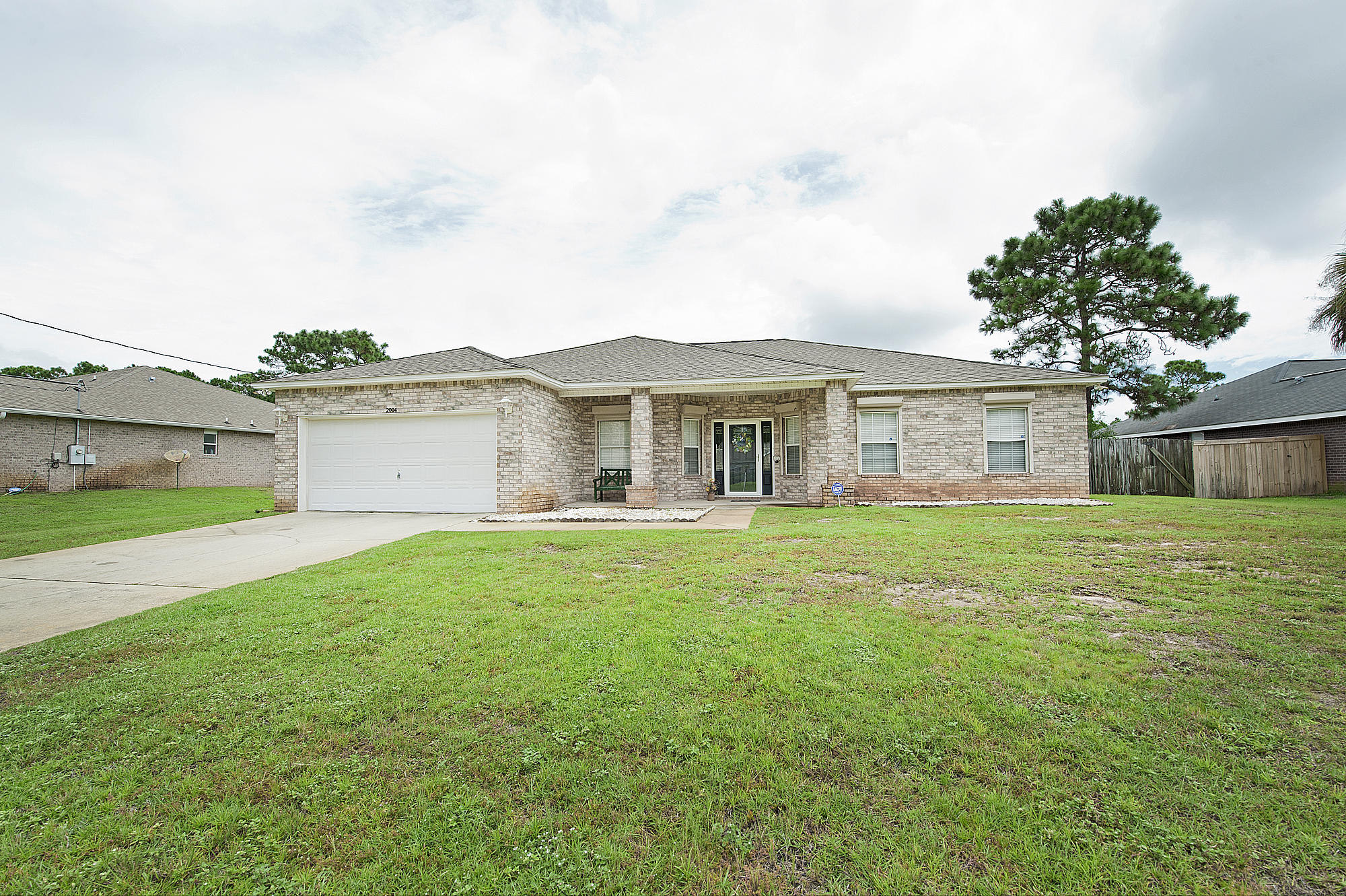 HOLLEY BY THE SEA - Residential