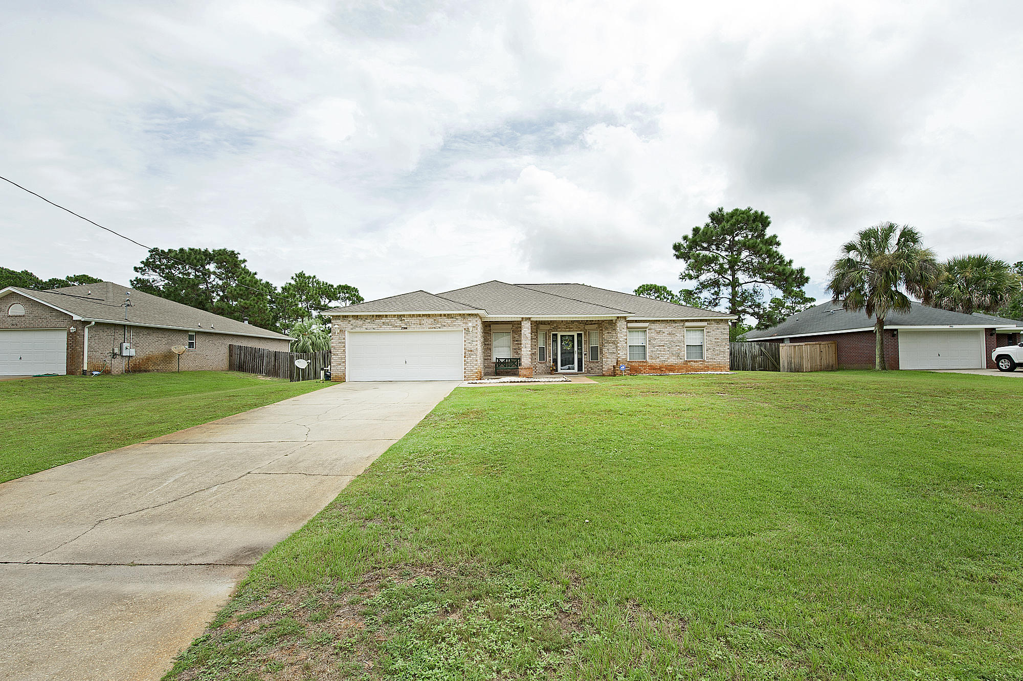 HOLLEY BY THE SEA - Residential