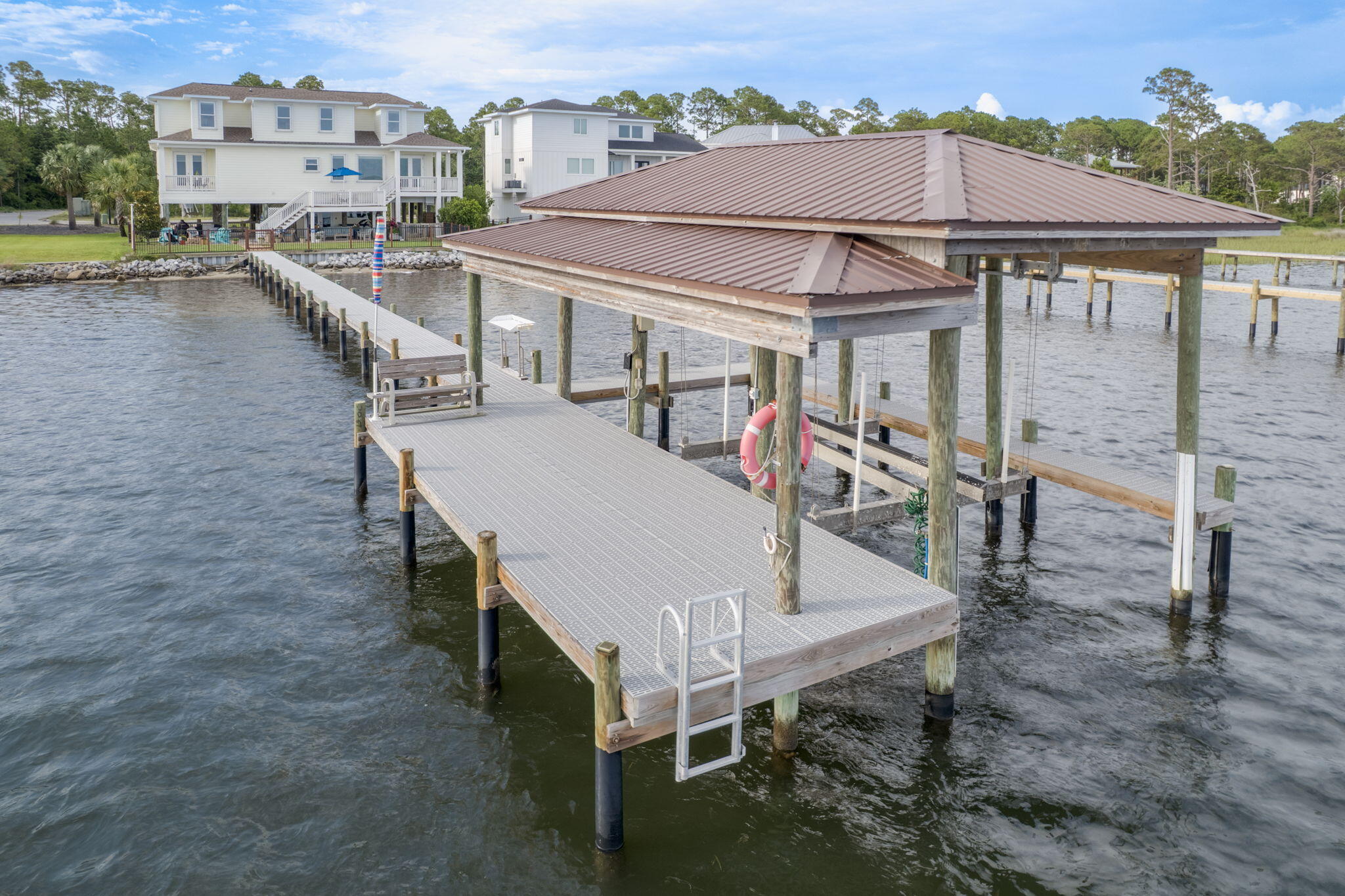 QUAYSIDE VILLAGE PH III - Residential