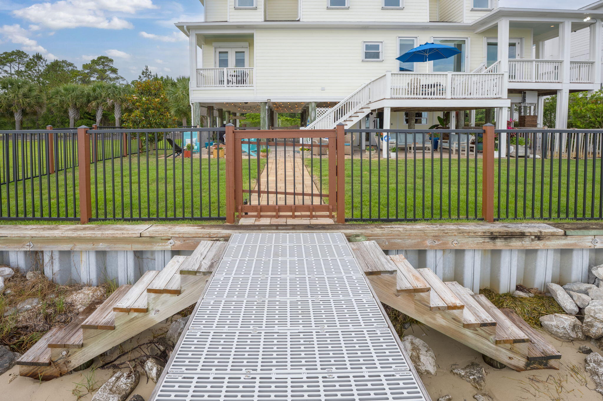 QUAYSIDE VILLAGE PH III - Residential