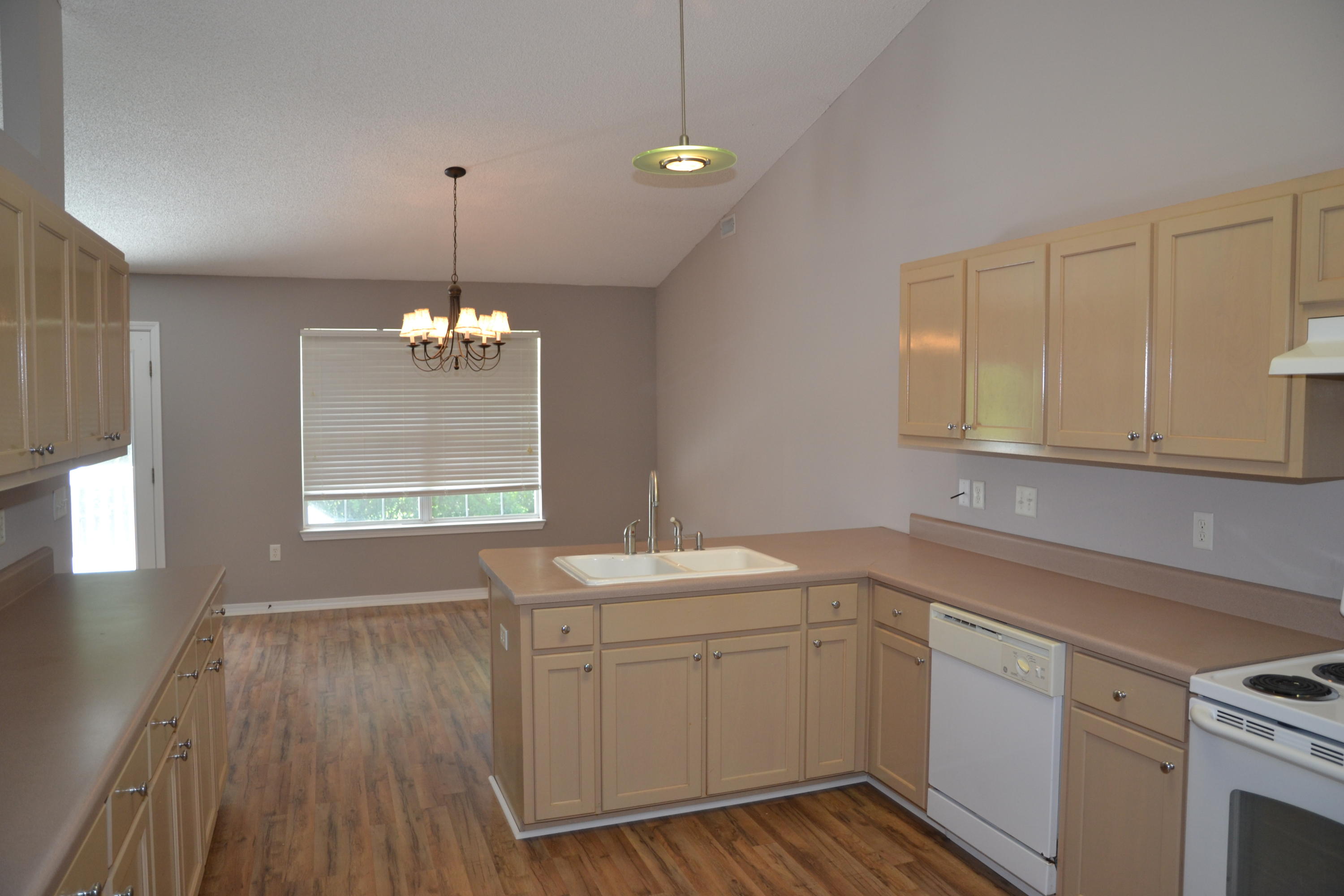 FOXWOOD ADDITION S/D - Residential