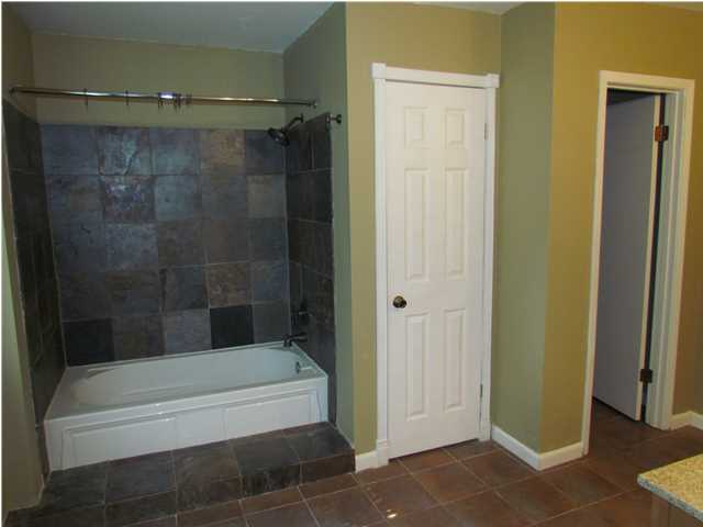 RAINTREE ESTATES - Residential Lease