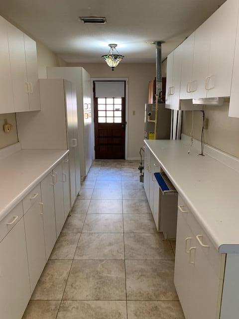 BEG 896 Ft S OF NW COR SEC E85.12 FT S223.28 FT to W/E - Residential