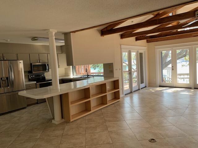 BEG 896 Ft S OF NW COR SEC E85.12 FT S223.28 FT to W/E - Residential