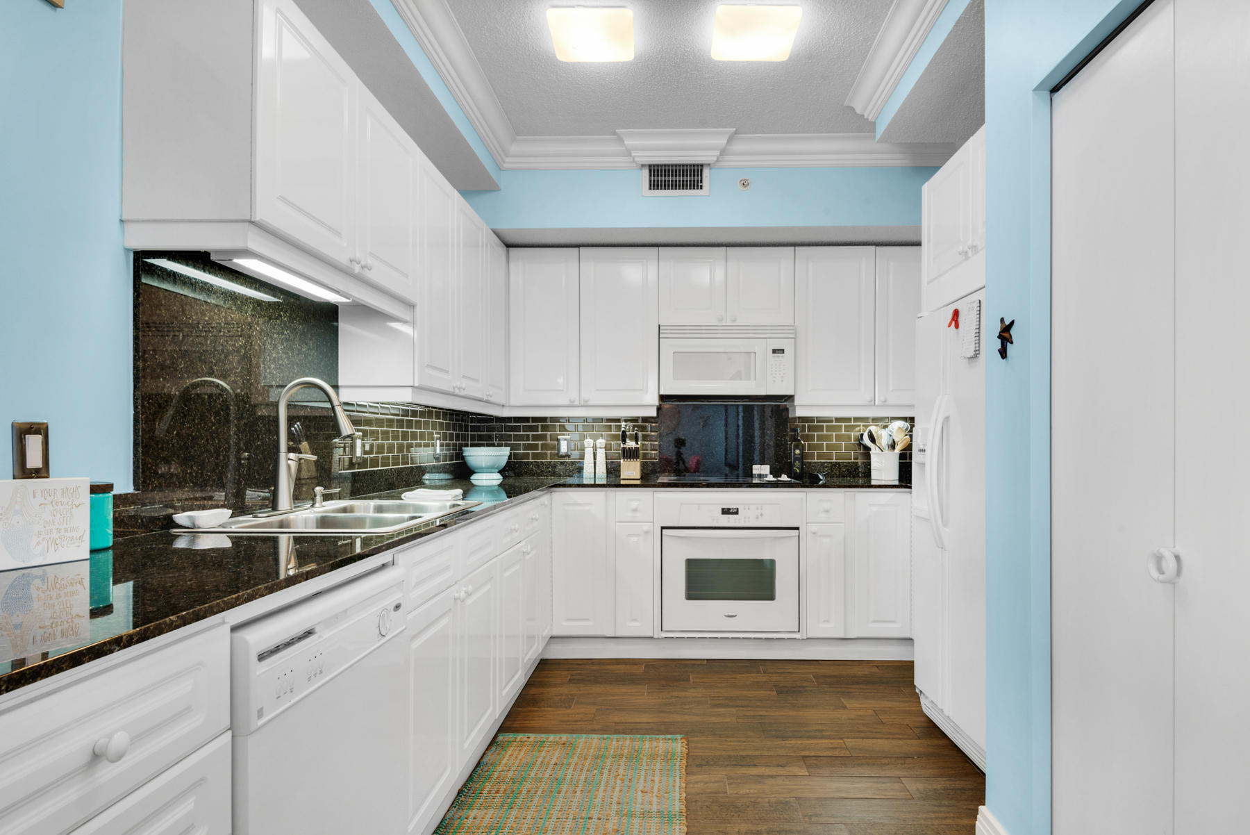 BEACH COLONY WEST CONDO - Residential